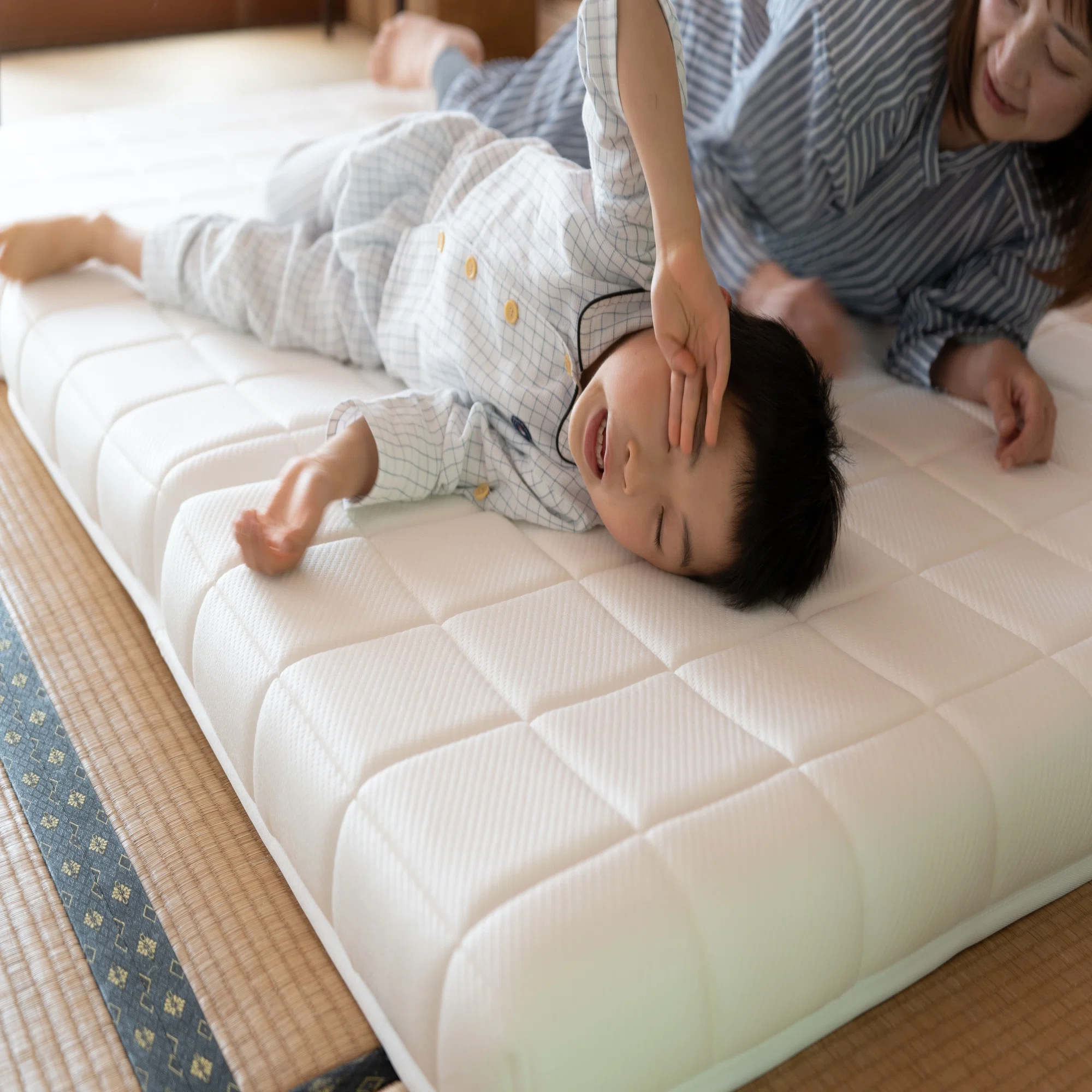 台湾デザイン！眠豆腐｜眠りをしっかり支えてくれる折り畳みマットレス 