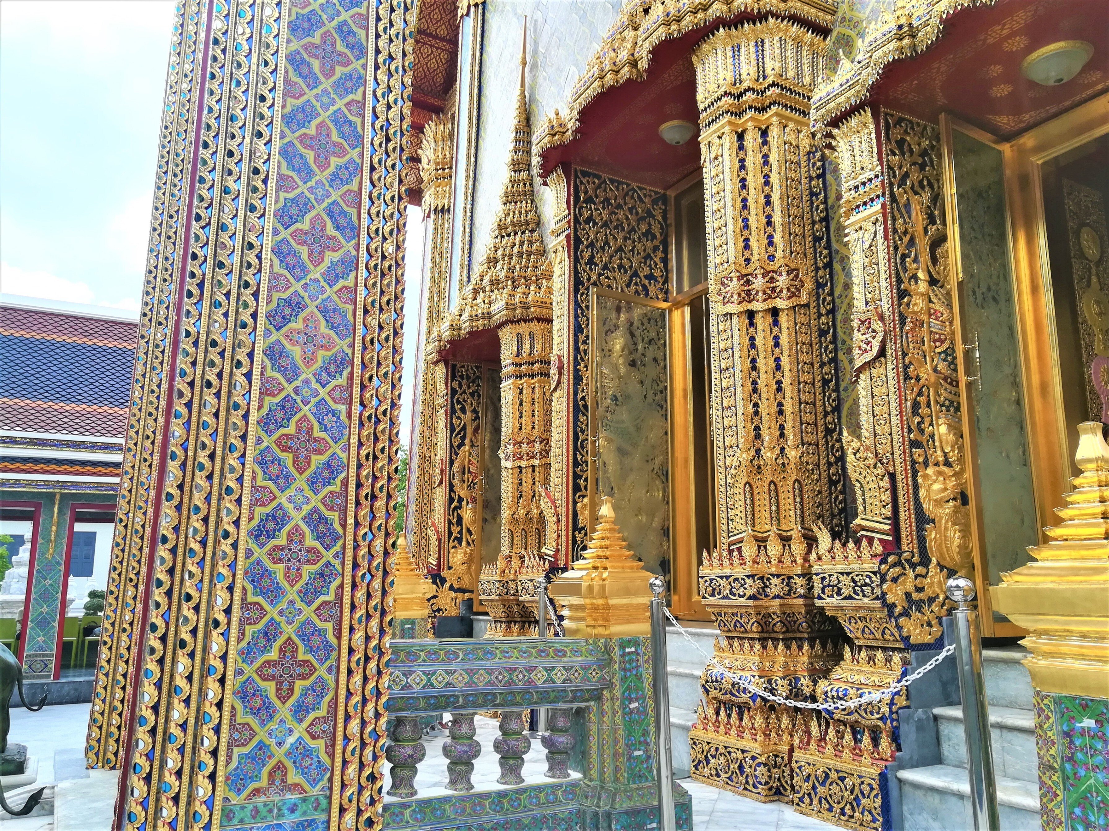 東南アジアの風景 (162) タイ｜バンコク｜タイルの装飾が美しい王室