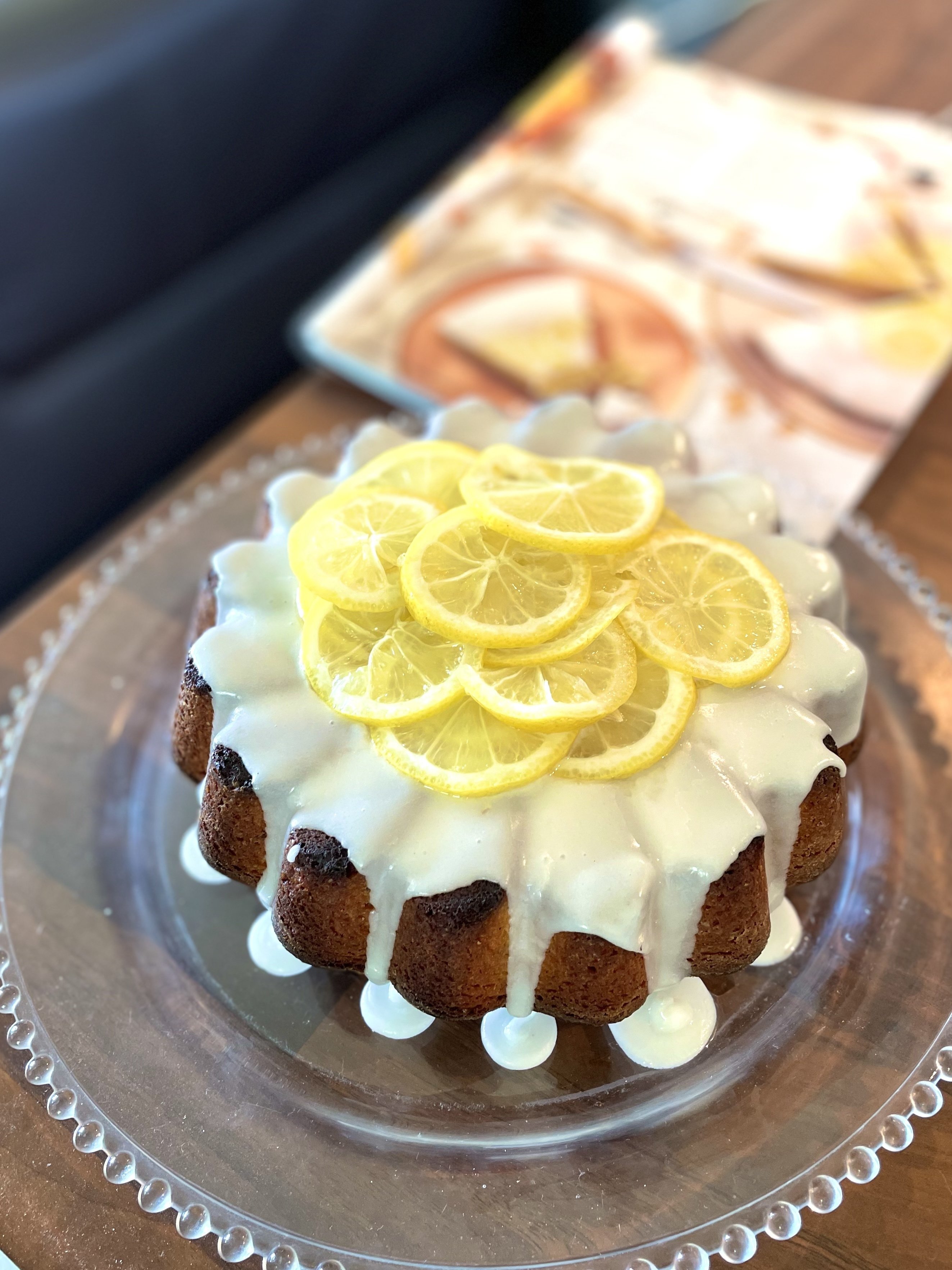 エルダーフラワーを摘んでレモンケーキを作った日 Kana Note