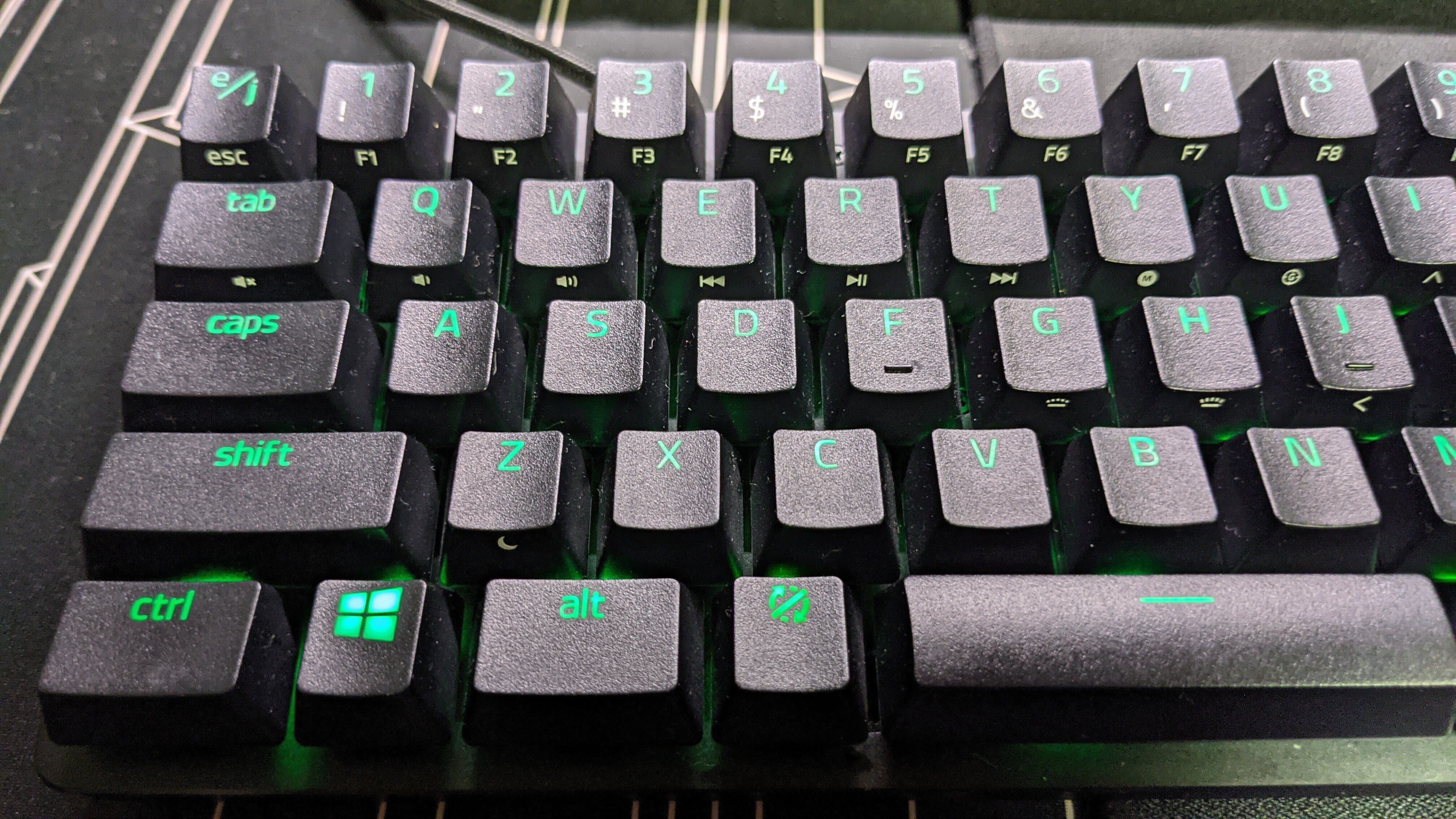 RazerのHuntsman Miniの日本語配列、US配列を手に入れたので比べ RazerのHuntsman Miniの日本語配列、US配列を手に入れたので比べ