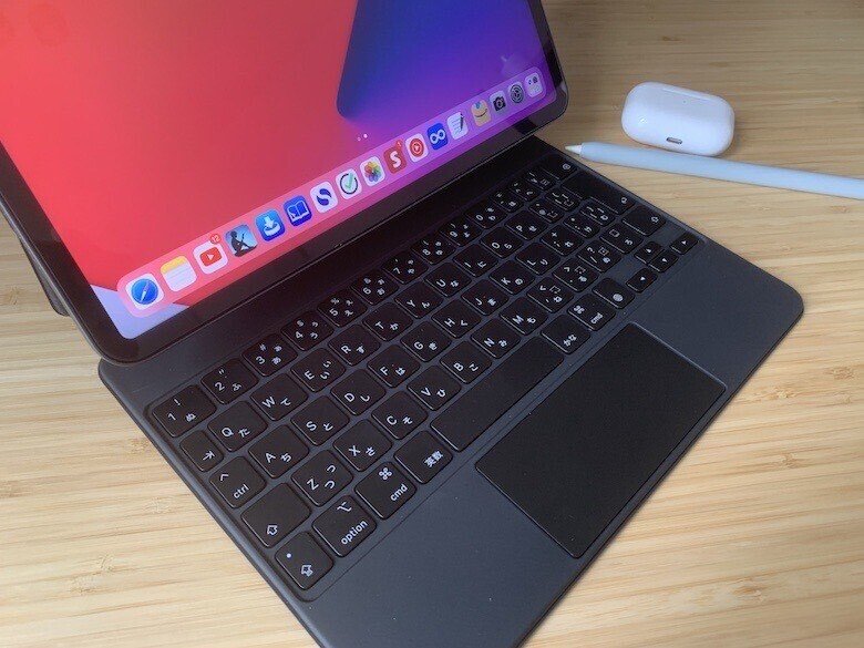 iPad用Magic Keyboard高いけど最高 メリット・デメリット紹介 iPad用Magic Keyboard高いけど最高 メリット・デメリット紹介