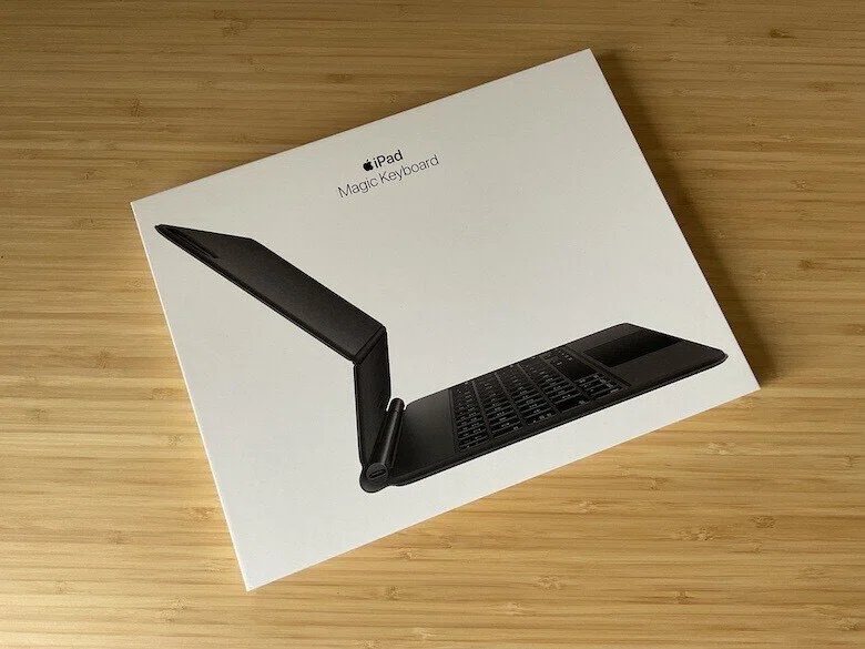 箱あり Apple iPad Magic Keyboard ブラック（美品・箱・説明書あり 