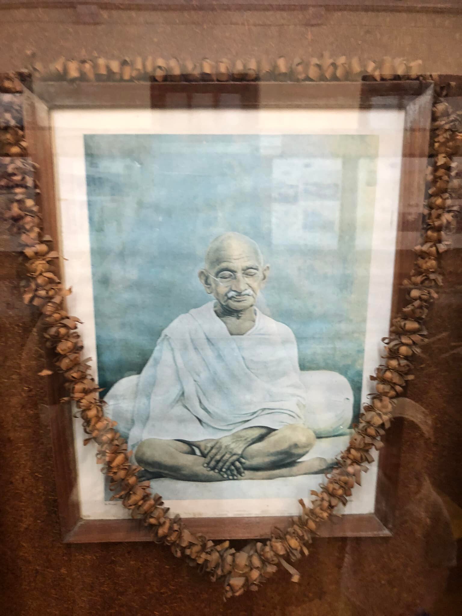 インドの父、ガンジーさんは南アフリカで覚醒した｜中川雅里名