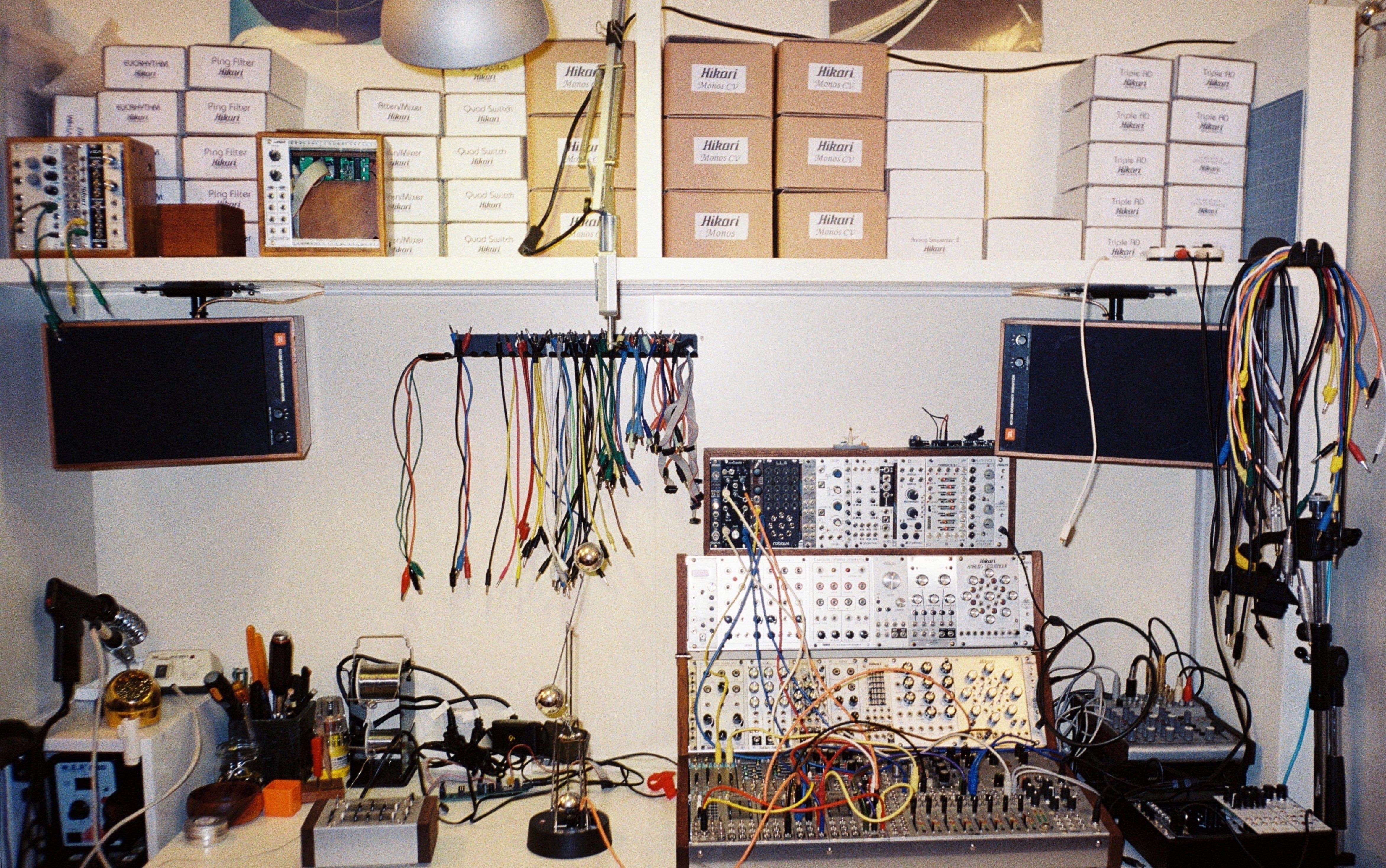 Hikari Instruments、東京に拠点としているモジュラーシンセサイザーの