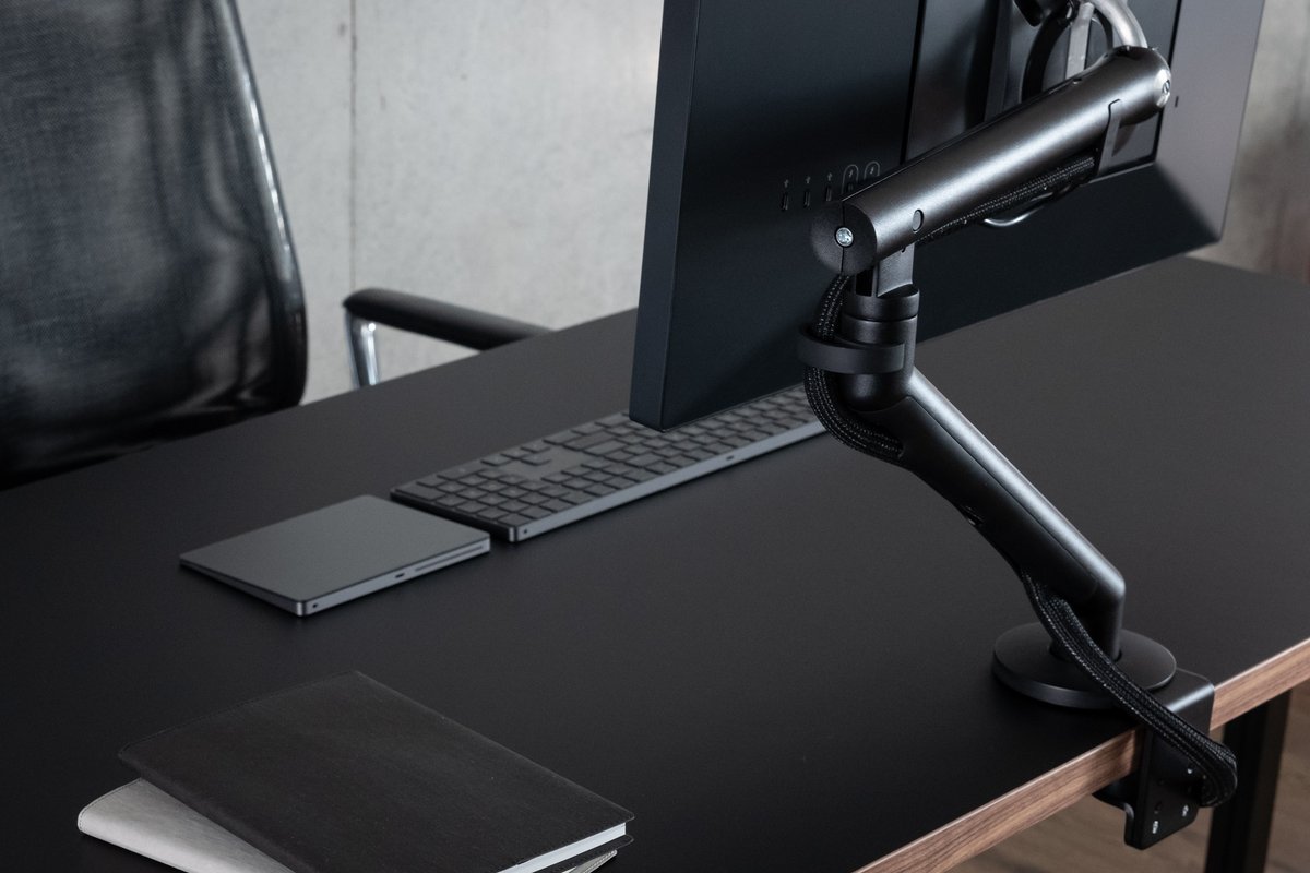 Flo Monitor Armが好きすぎて、ハーマンミラーの正規代理店になって  