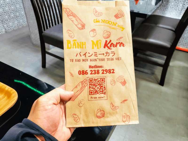 岡山グルメ「バインミーカラ（Banh Mi Kara）」　外観　お店の写真　ベトナム料理　メニュー