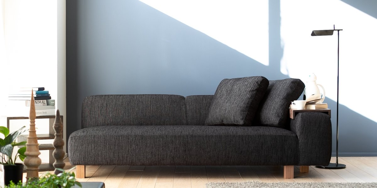 お部屋にぴったりな3人掛けローソファの選び方&国産のおすすめ  