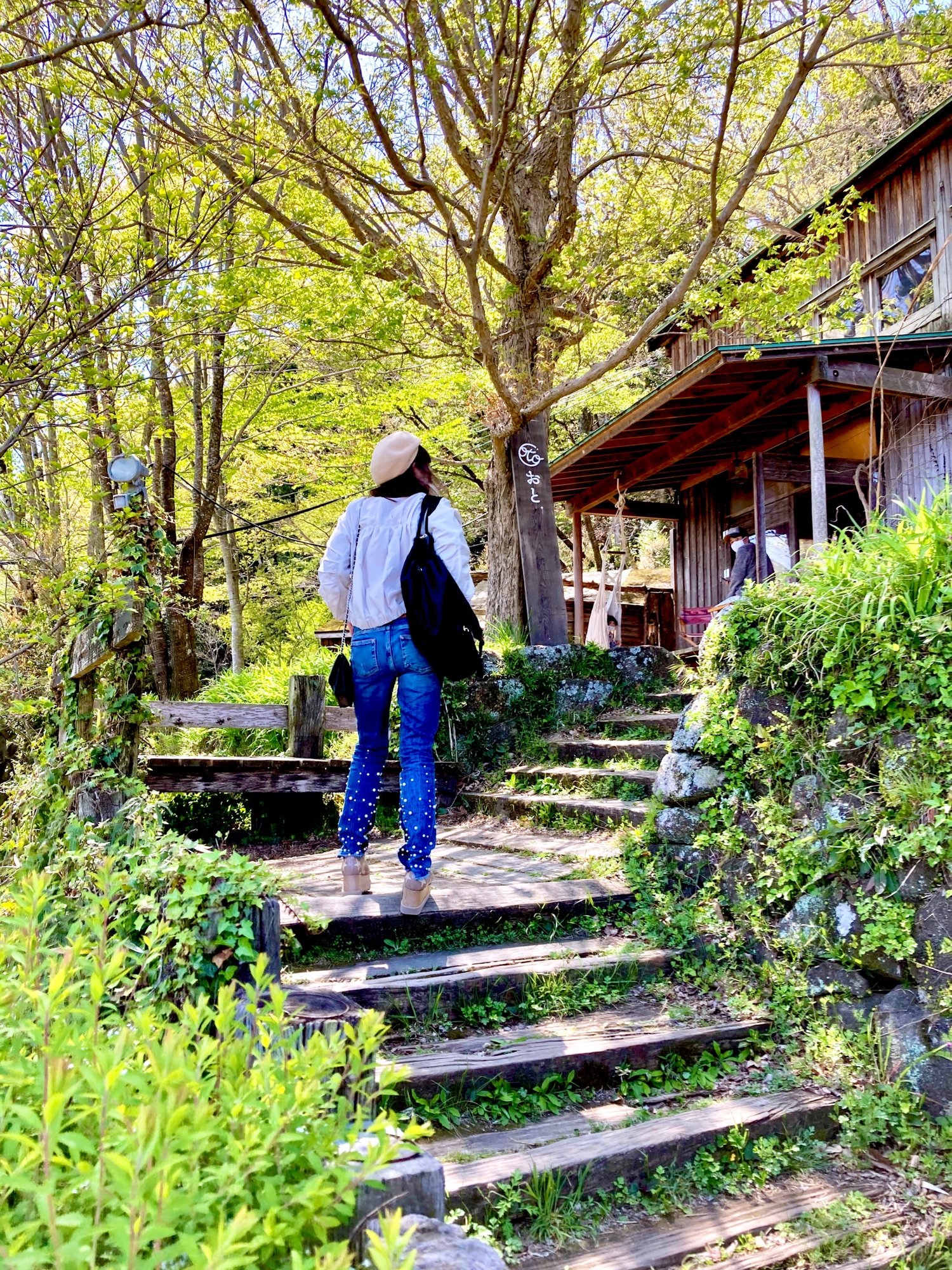 小さな旅 思い立つ旅 新緑の峠道 暗峠を越えて生駒山の麓まで 篇 Miumichimia 旅と本と映画 そして建築も Note 小さな旅 思い立つ旅 新緑の峠道 暗峠を越えて生駒山の麓まで 篇 Miumichimia 旅と本と映画 そして建築も Note