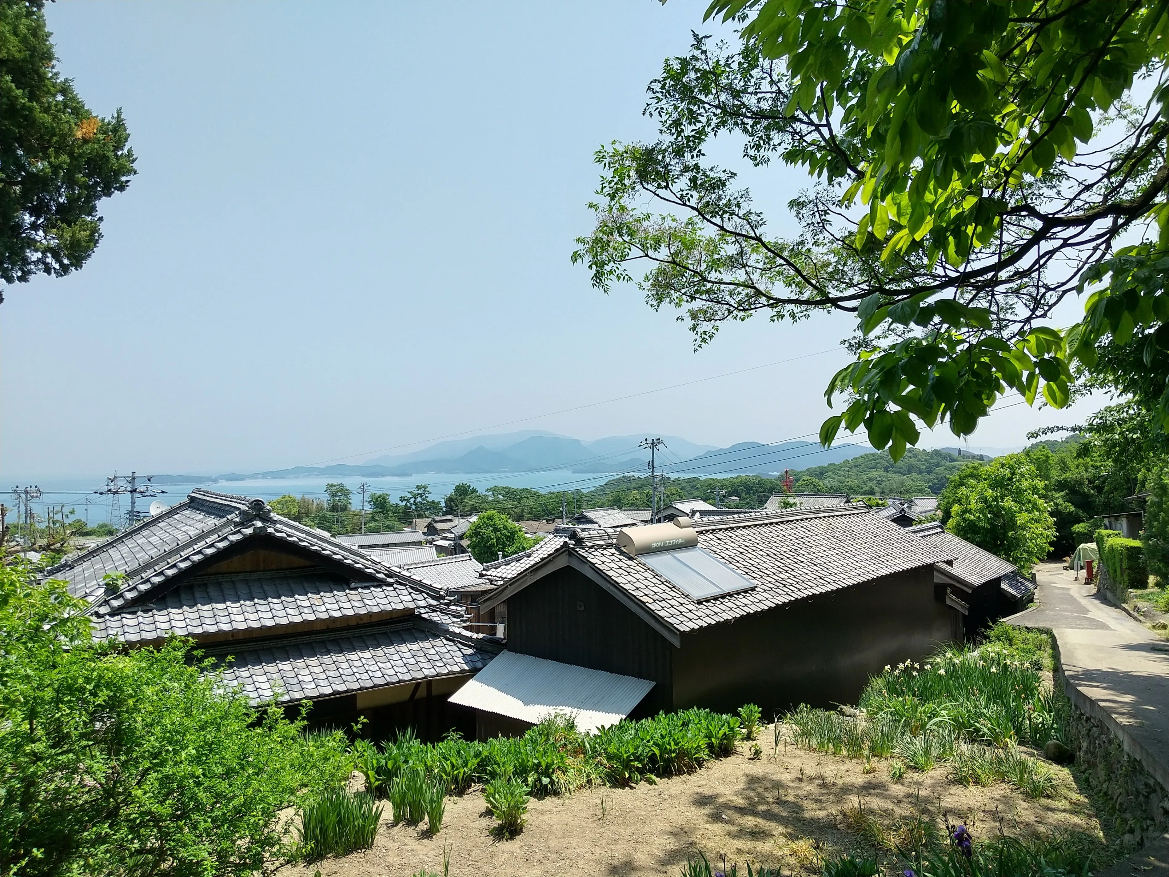 美品 1960年代前半◆スキー場 志賀高原、草津、瀬戸瀬山他 ピンバッジ計34個 豊島「瀬戸芸会期外 半日アート旅」｜トラベラー教授（Takayuki Yamazaki）