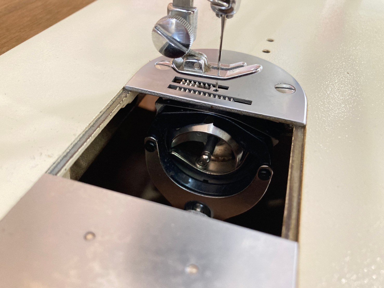 現状品 足踏みミシン レトロ ミシン ブラザー Fairline HL2-B256 中古 ベルト欠品 苫小牧西店 現状品 足踏みミシン レトロ ミシン ブラザー Fairline HL2-B256 中古