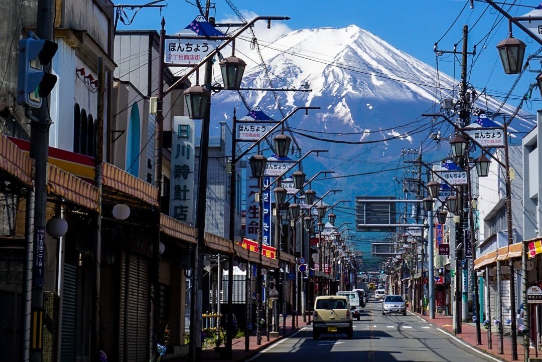 富士幻景　近代日本と富士の病 Amazon.co.jp: 富士幻景―近代日本と富士の病 (Visions of Fuji
