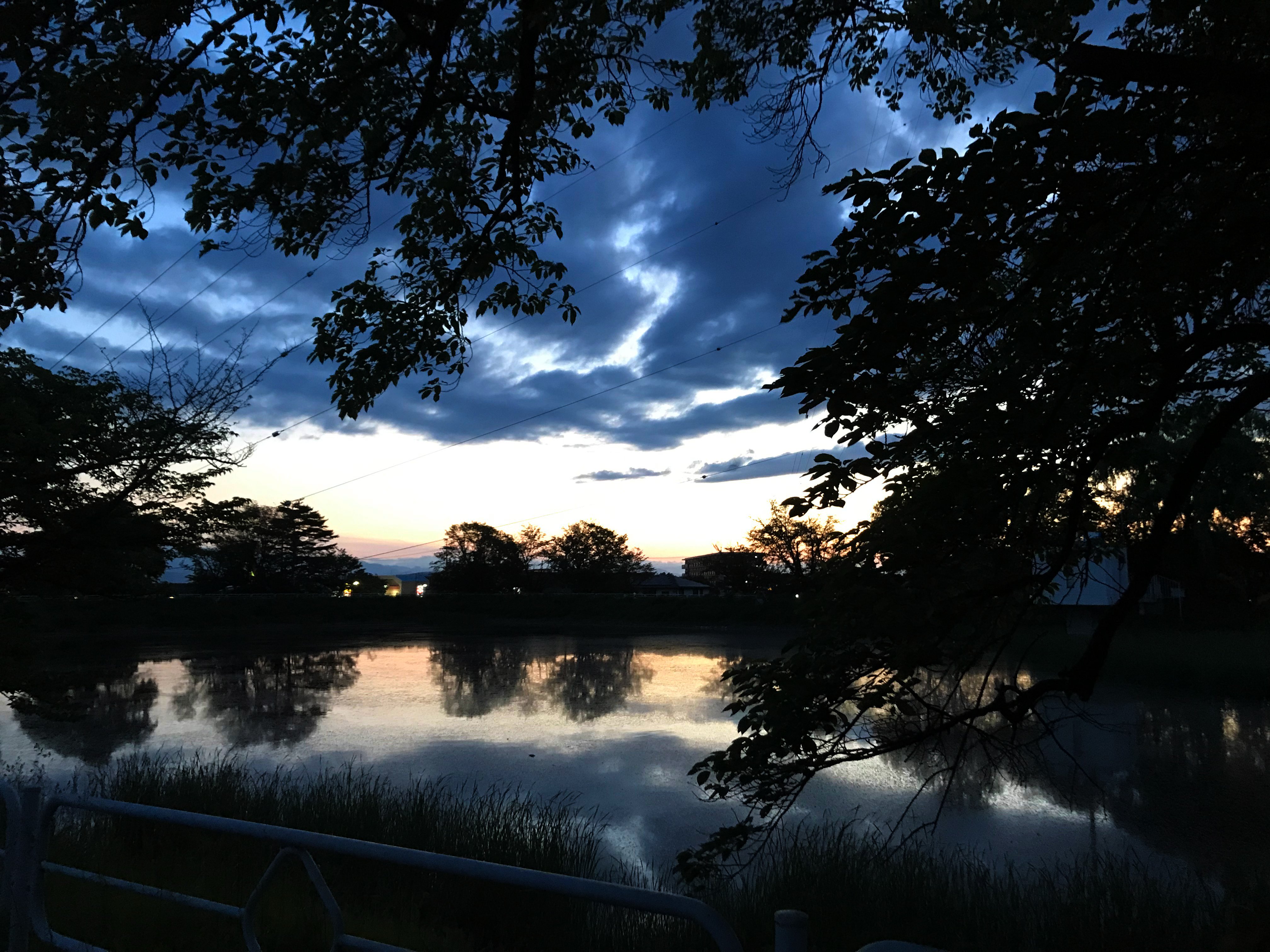夕方の雰囲気も夏色に近づいてきた ばお Note 夕方の雰囲気も夏色に近づいてきた ばお Note