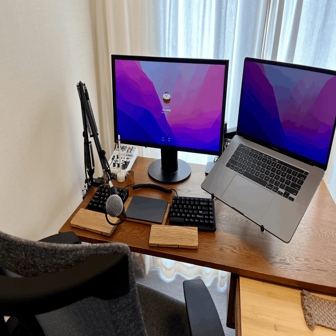 LAPRAS社員12名の自宅PCデスクまわりを公開！｜LAPRAS BACKBONE