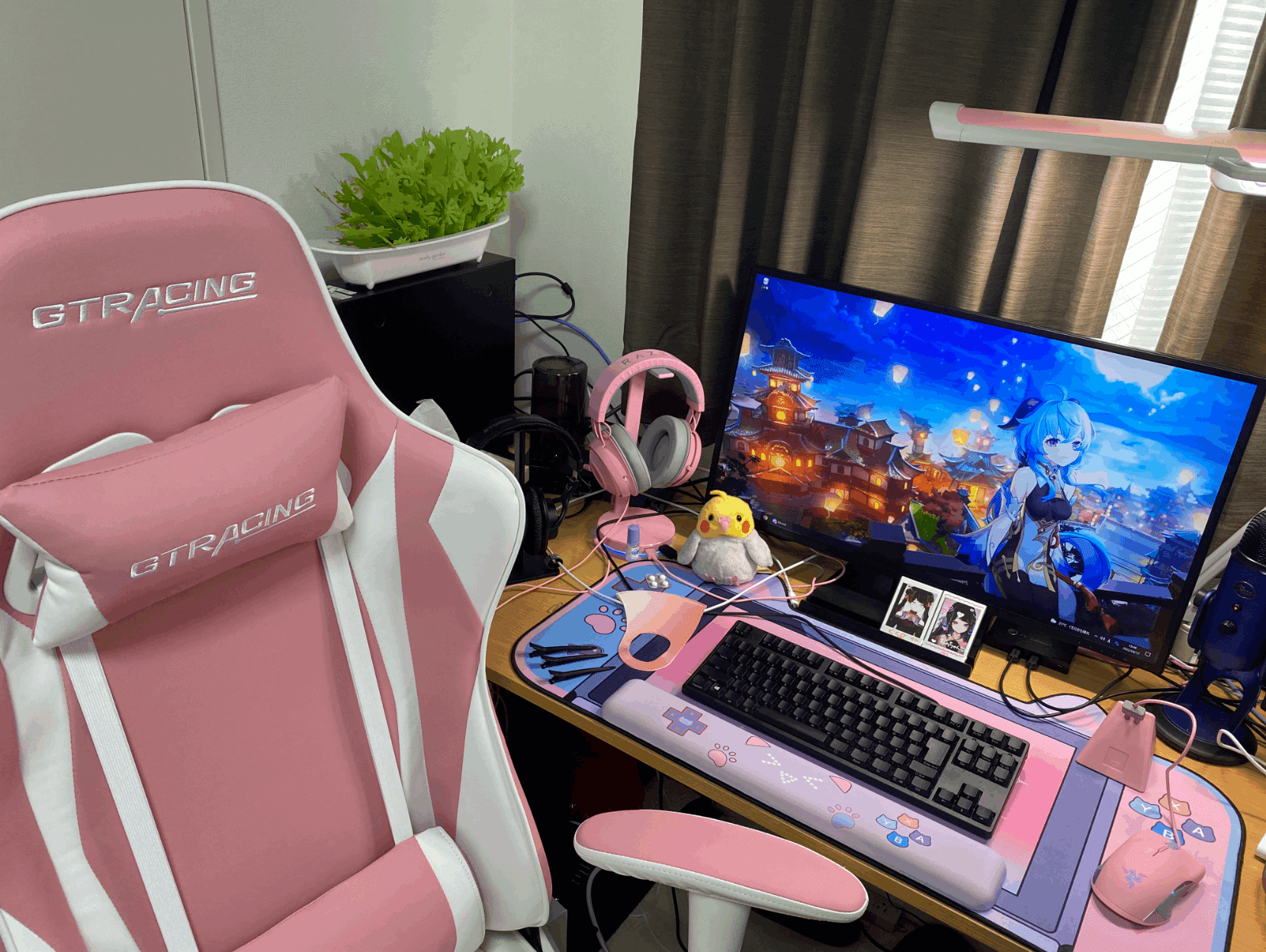 Lapras社員12名の自宅pcデスクまわりを公開 Lapras Backbone Lapras社員12名の自宅pcデスクまわりを公開 Lapras Backbone