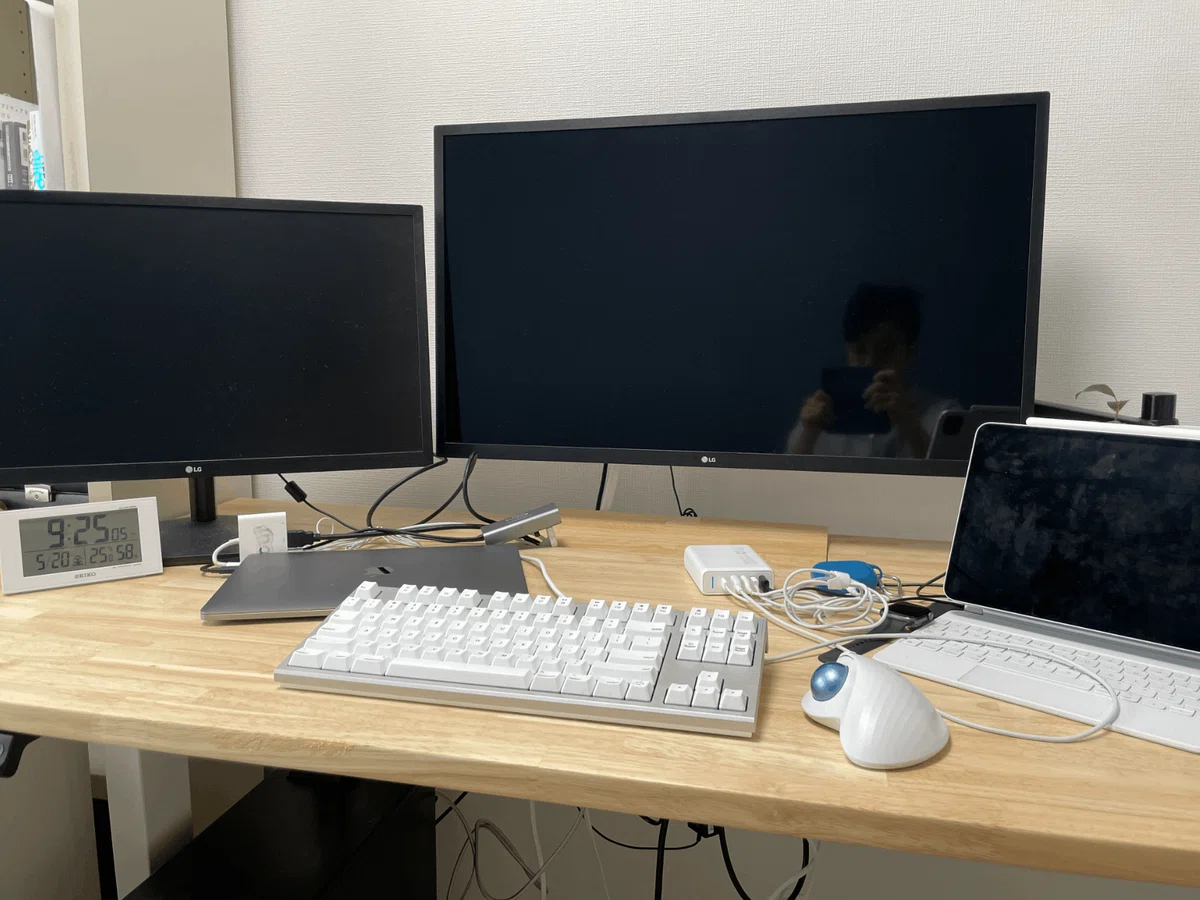 LAPRAS社員12名の自宅PCデスクまわりを公開！｜LAPRAS BACKBONE