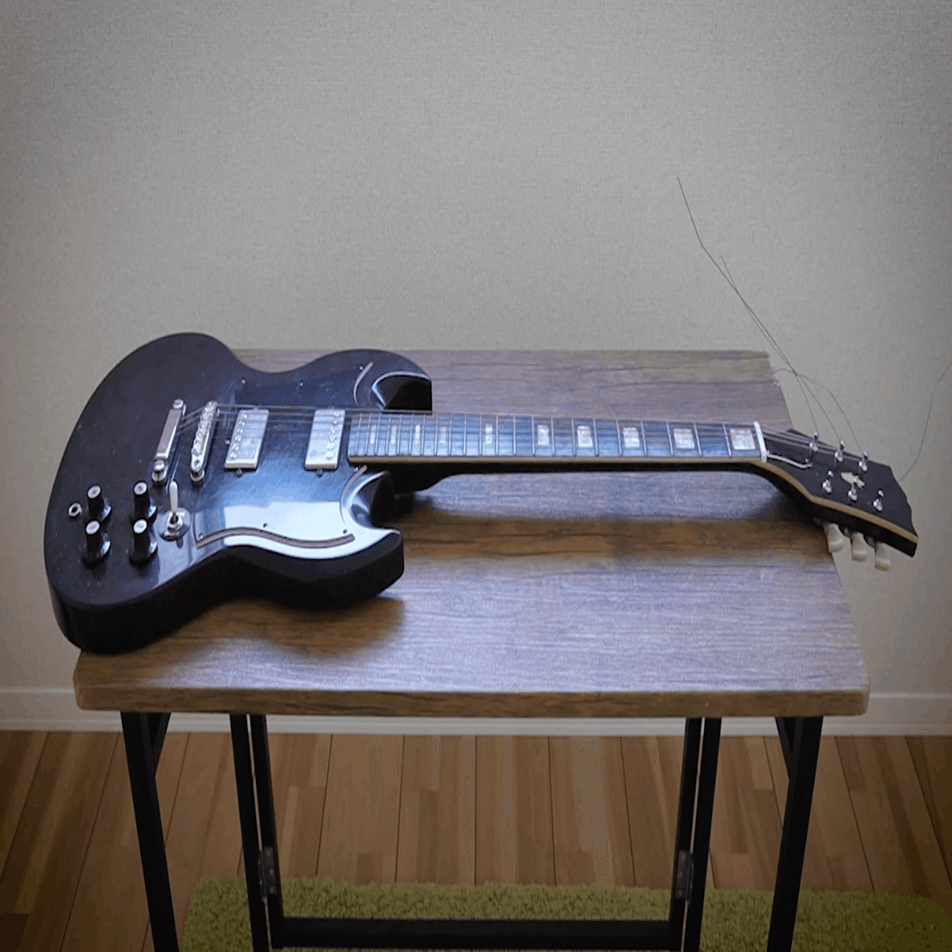 正体不明SGタイプのギターの修理｜Croquetteギター機材研究