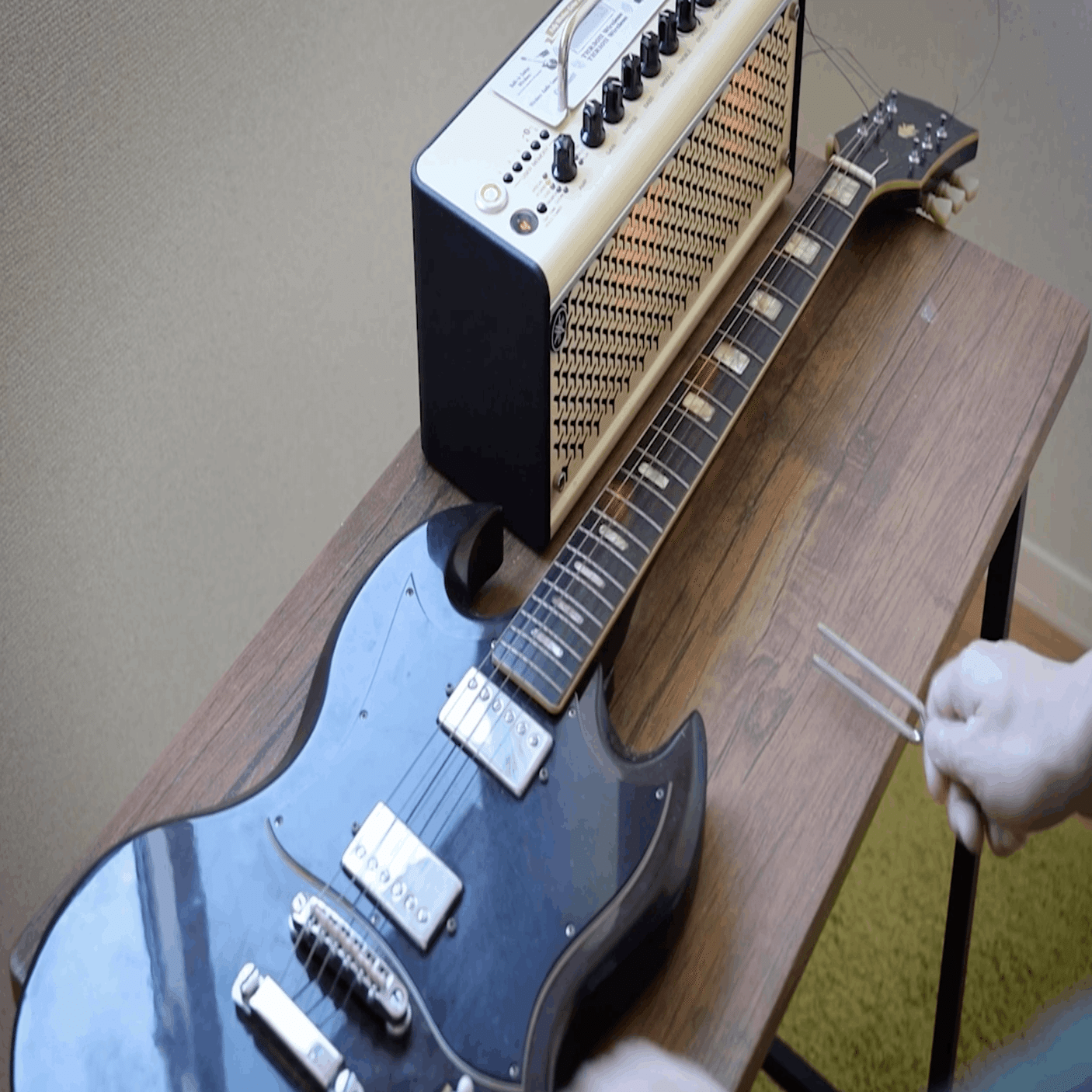 エレキギター SGタイプ 詳細不明 正体不明SGタイプのギターの修理