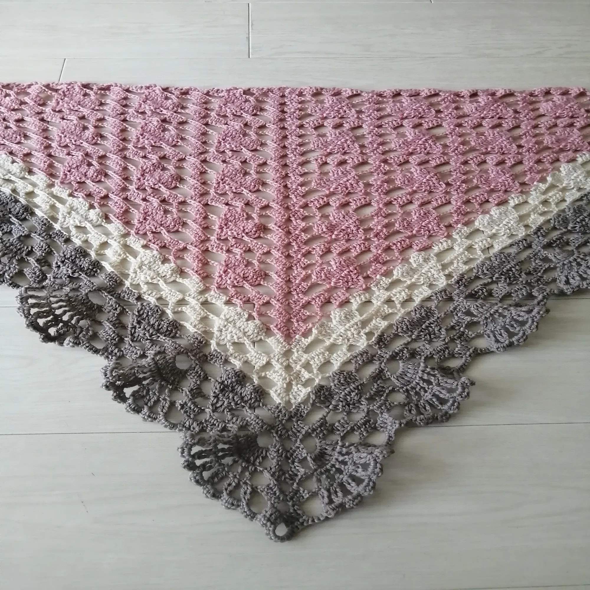 三角ショール】「ハート編み」を比較してみた！＠jewelrium crochet(糸 