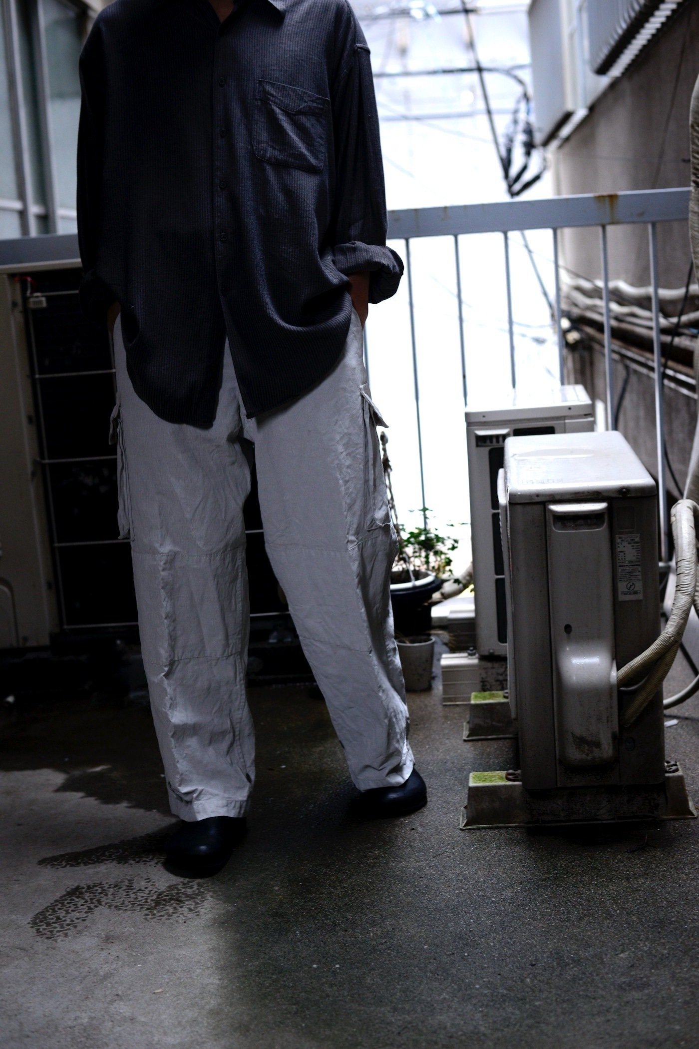 パンツ outil for nariwai PAINT LINEN m-47 OUTILの描く白。｜takuro yamashita