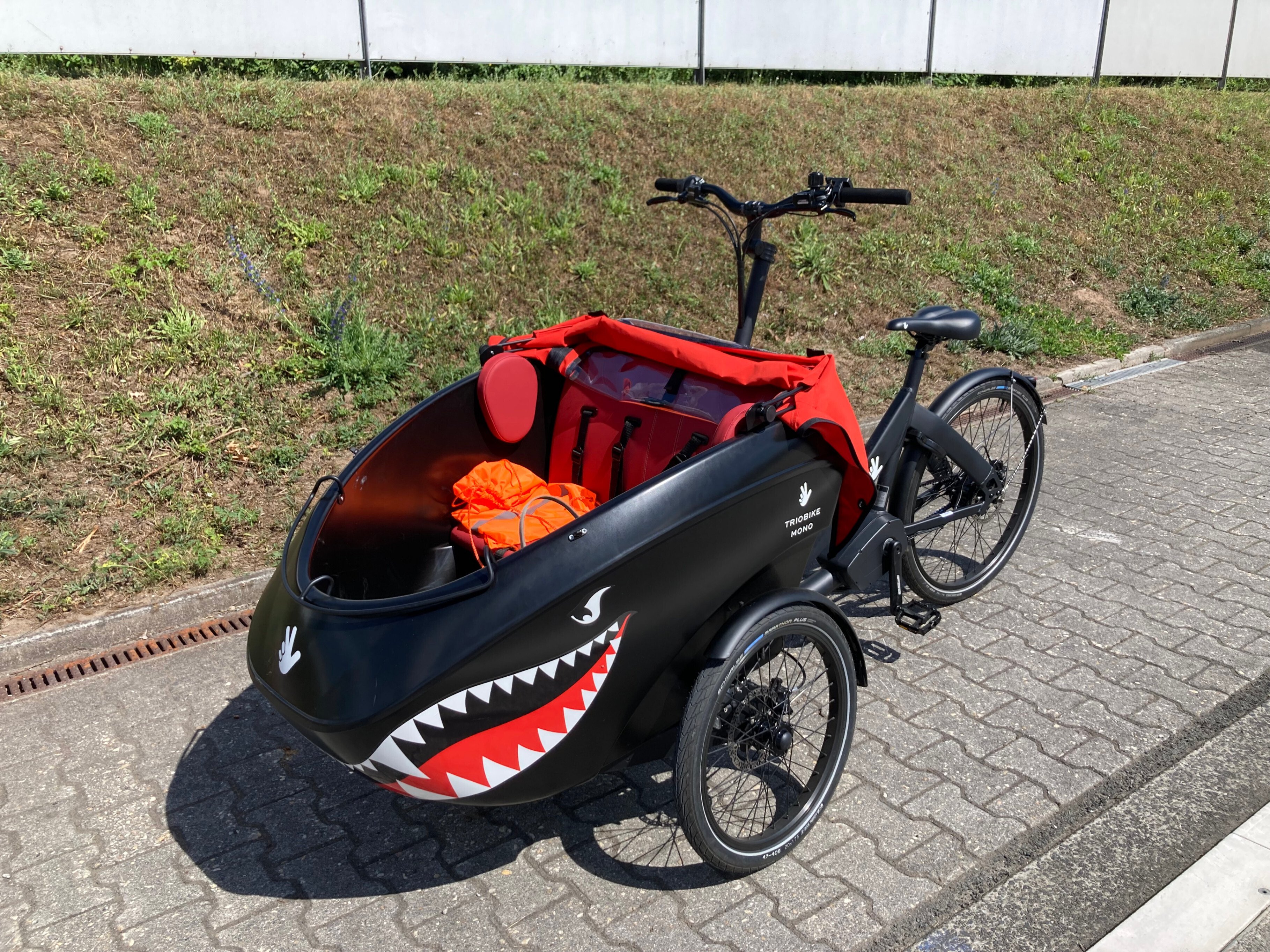 【展示品新品】オランダの実用自転車 完成車 展示品新品】オランダの実用自転車 完成車
