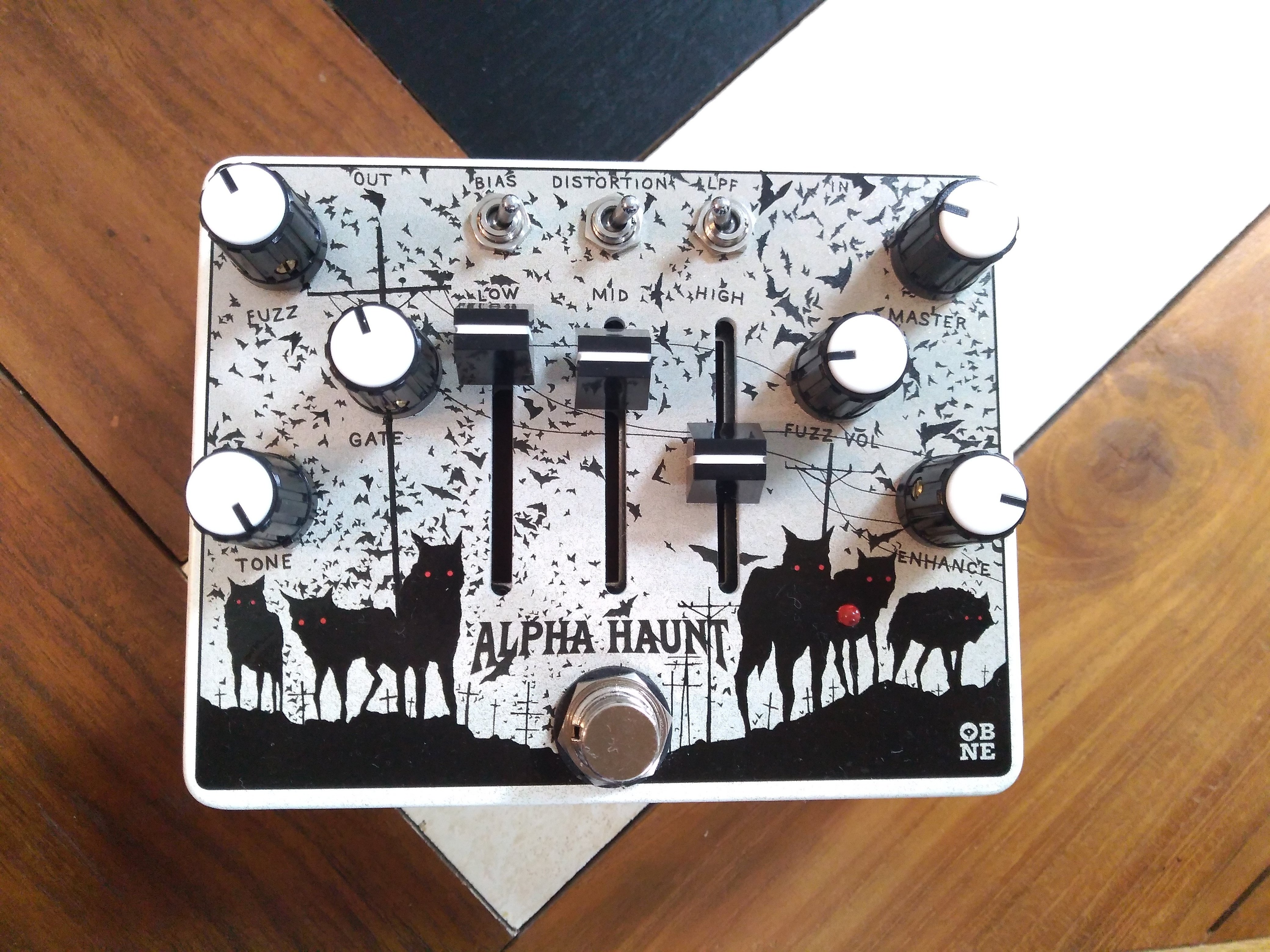 憂いを帯びたディストーションから崩壊系FUZZまで――OBNE Alph 憂いを帯びたディストーションから崩壊系FUZZまで――OBNE Alph