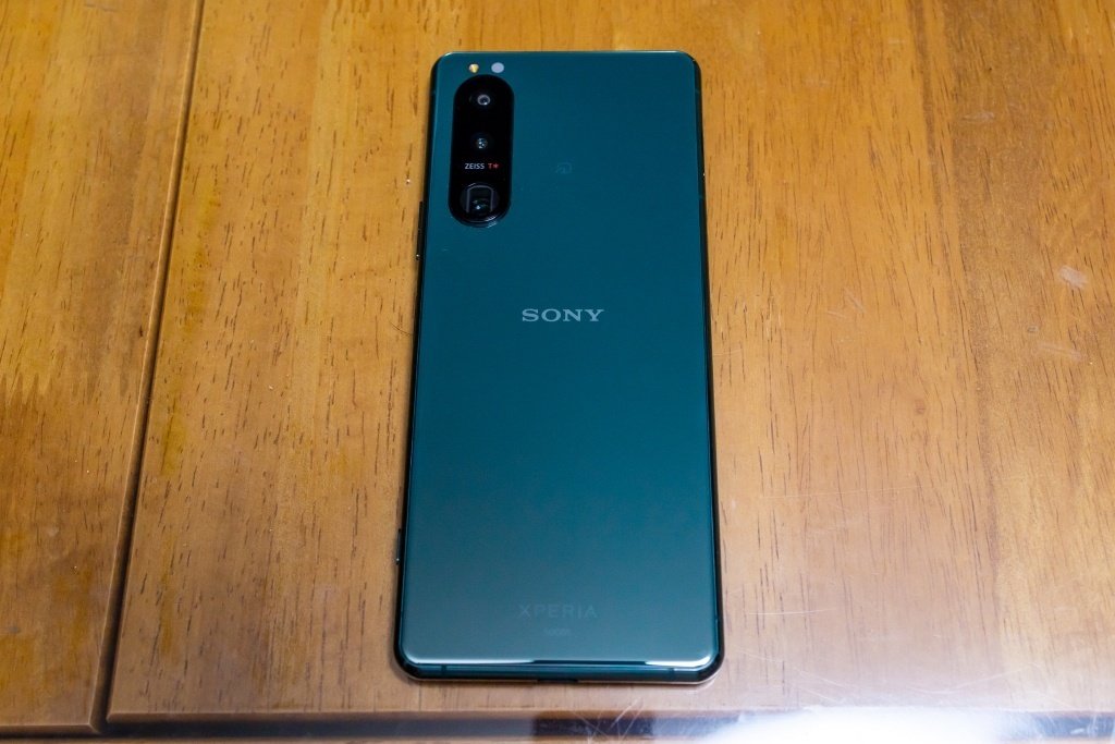 SONY スマートフォン 青 カメラ3つ搭載 ZEISSレンズ搭載のトリプルカメラスマホ「Xperia 5 II」 - デジカメ Watch