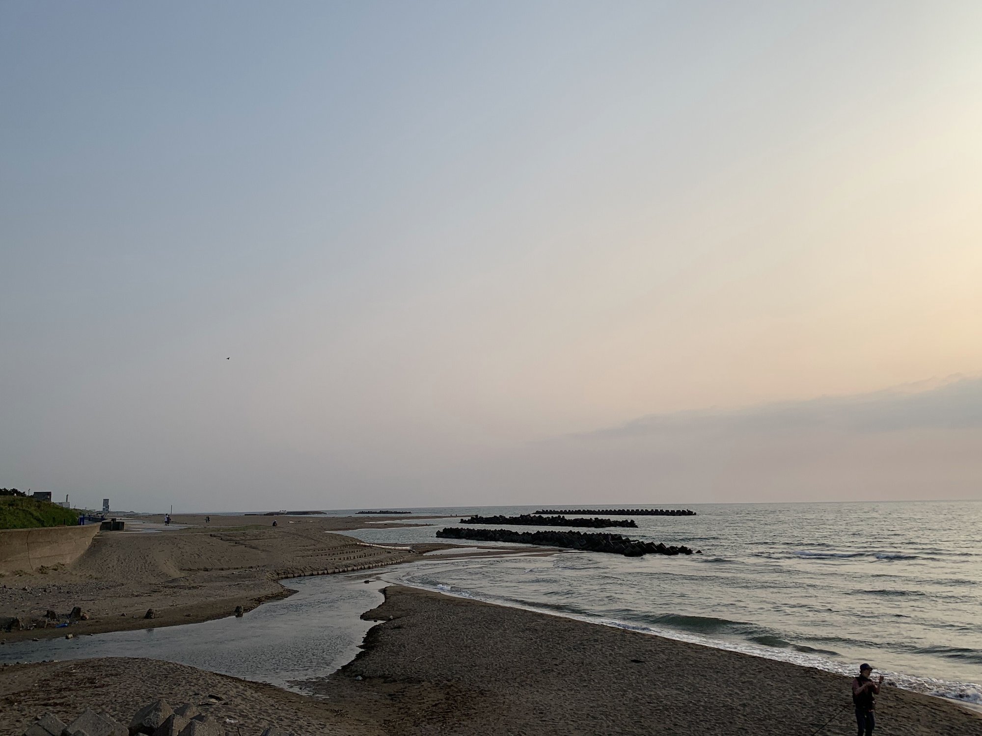 日本海 薄曇りなれど 波無し Yasu Note 日本海 薄曇りなれど 波無し Yasu Note