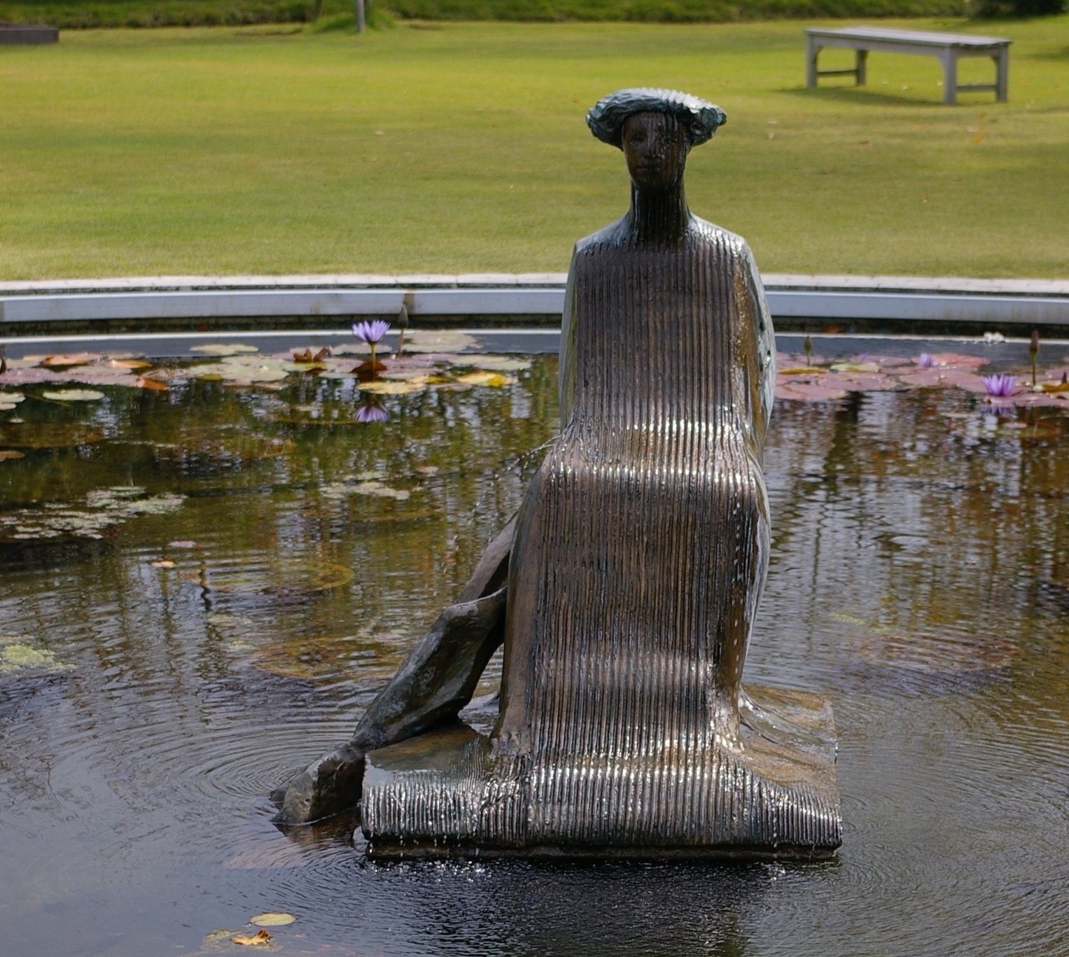 やはり人のオブジェがおもしろい｜sanchi