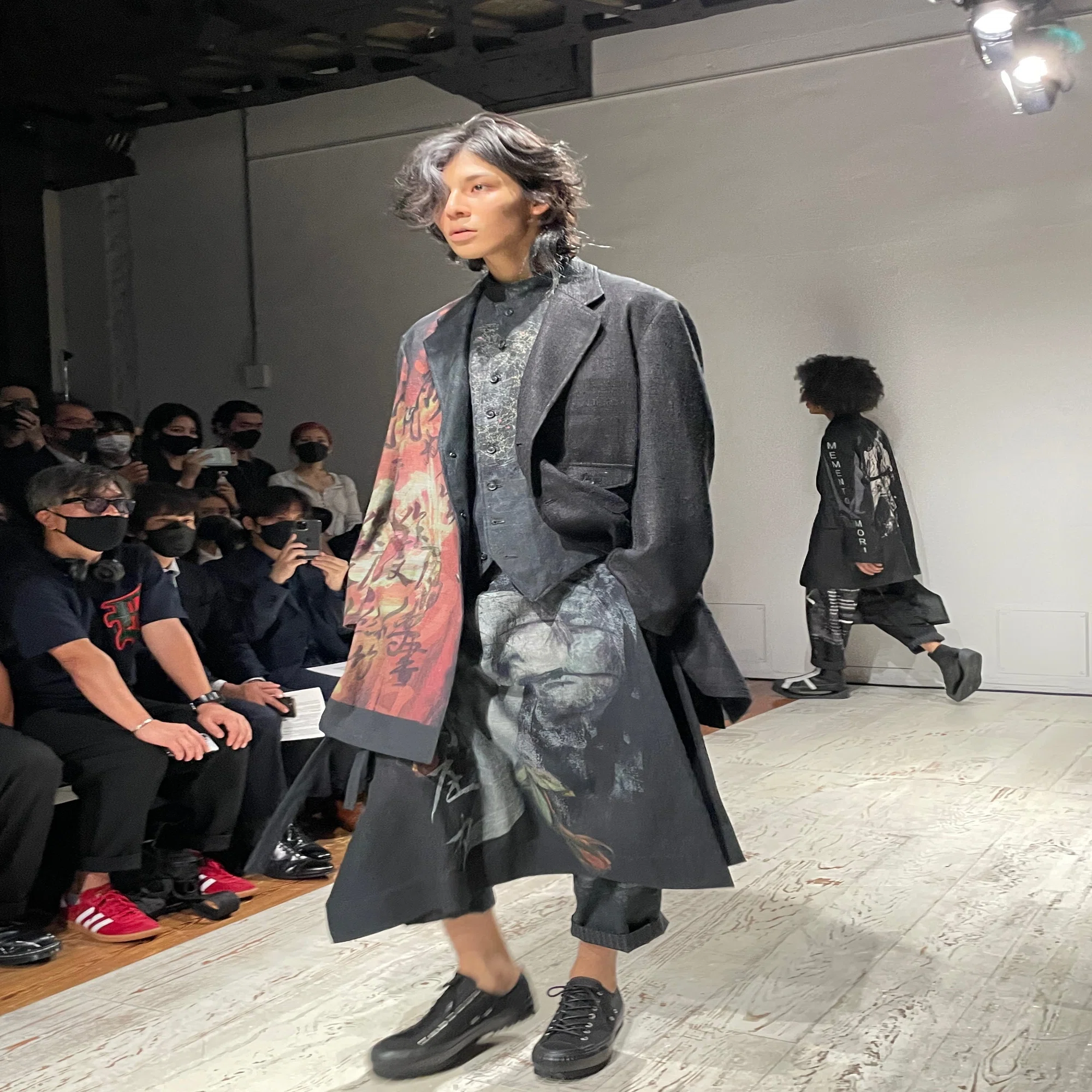 ラウールが体現するヨウジヤマモトの過去、現在、未来：Yohji Yamamoto 