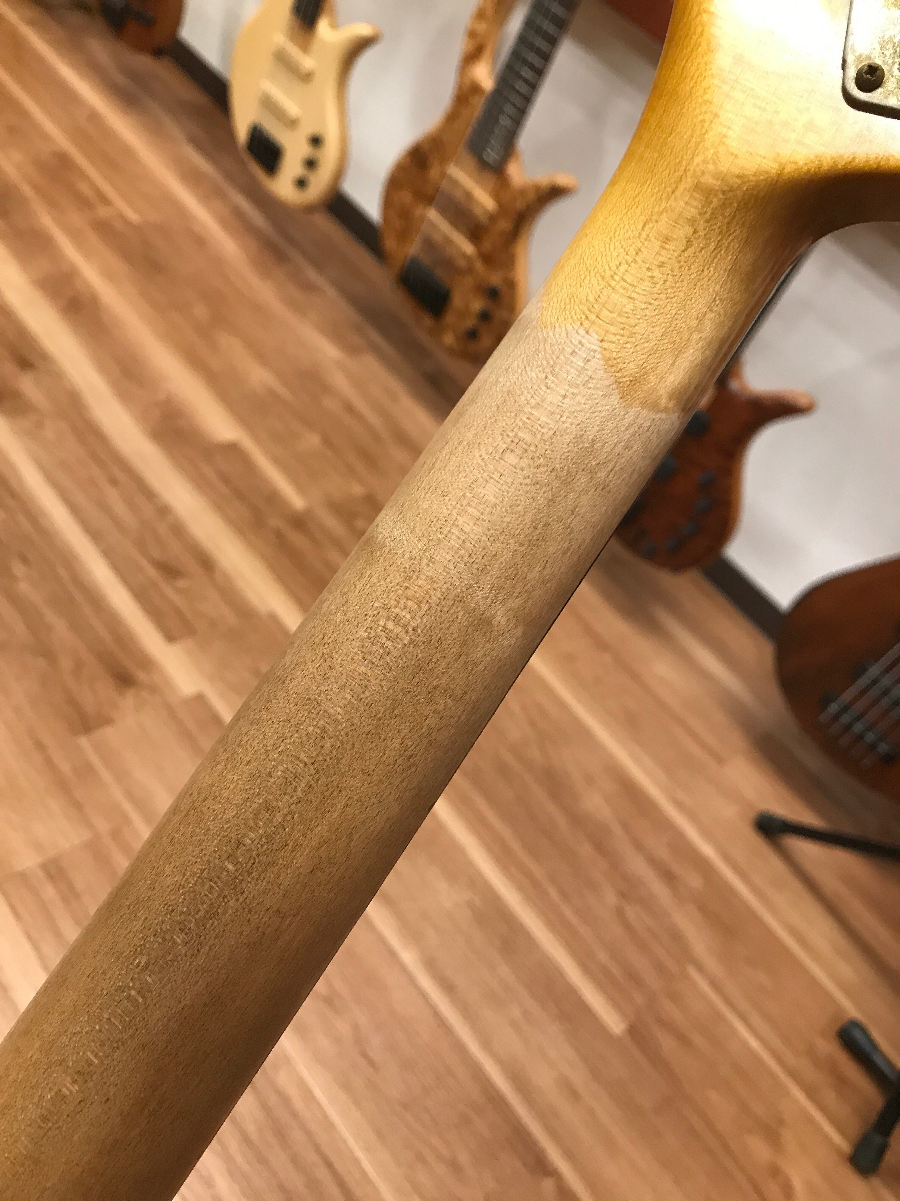 ネック材と共にベースを紹介しましょう！｜ベースプラネット(Bass Planet)