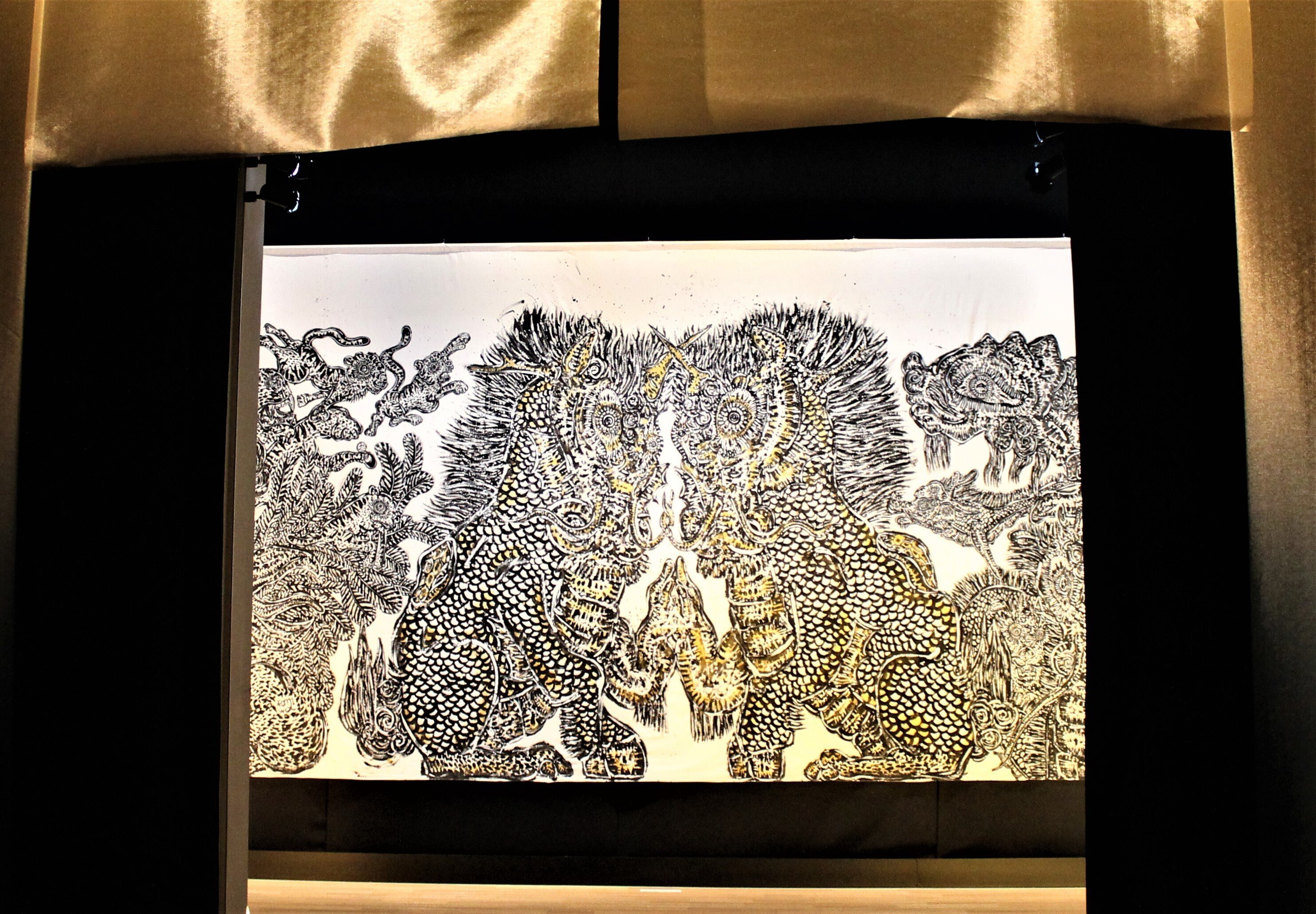 小松美羽展 岡本太郎に挑む-霊性とマンダラ](川崎市岡本太郎