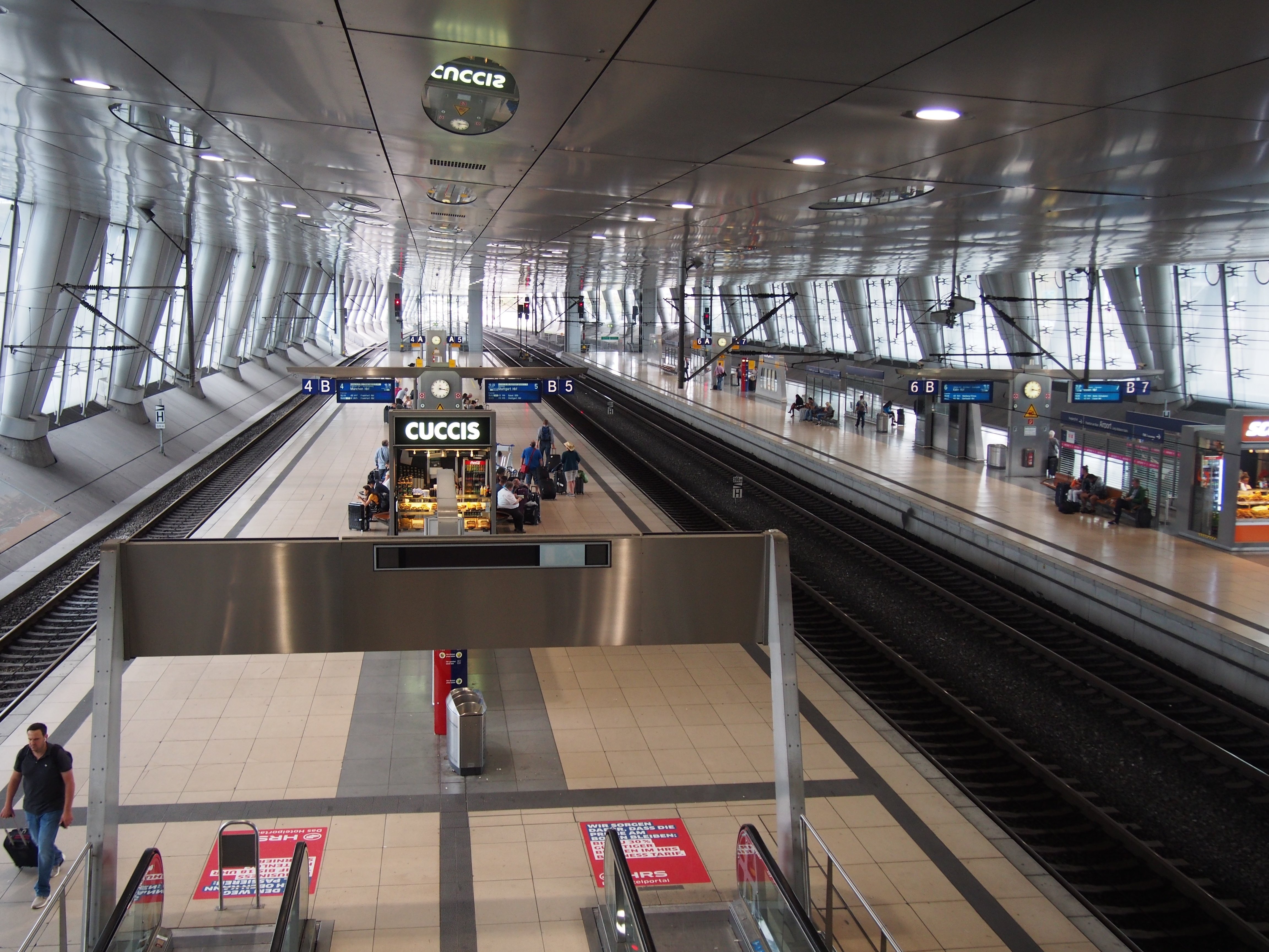 実用 フランクフルト国際空港から市内への鉄道アクセスについて からんだ の中の人 Note