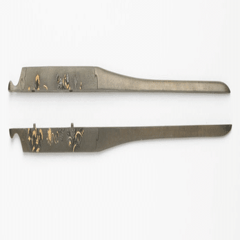 2つに割れている笄、「割笄」｜刀箱師の日本刀ブログ 中村圭佑