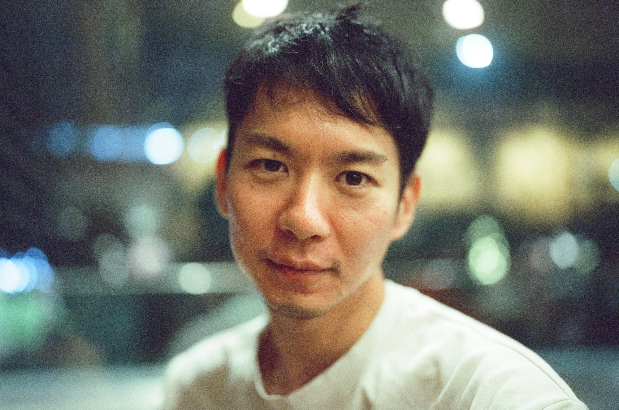 シンガポールでgetした謎フィルム Tungsten Ei 800t Urugra Note シンガポールでgetした謎フィルム Tungsten Ei 800t Urugra Note