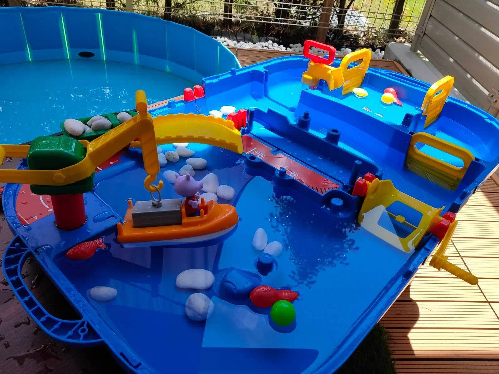 お家で楽しい水遊びアクアプレイ (AquaPlay) を買って遊んでみた 