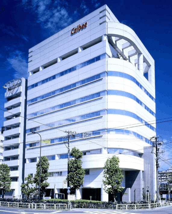 1994年7月に竣工した本社ビルの画像