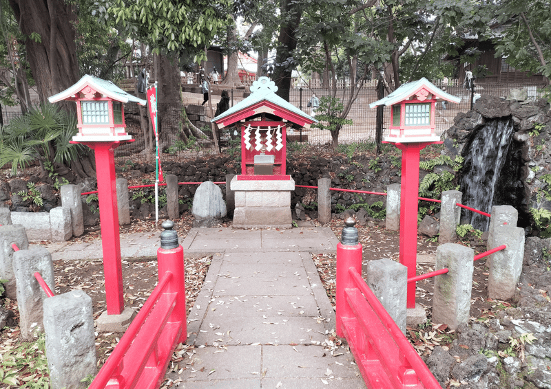 世田谷八幡宮の末社・厳島神社