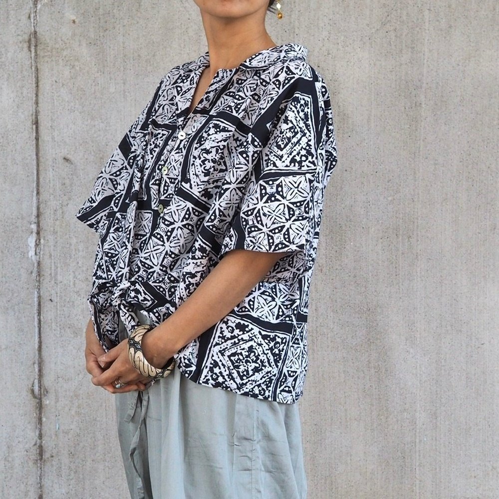 バティックシャツ×5着 www.innoviafilms.com
