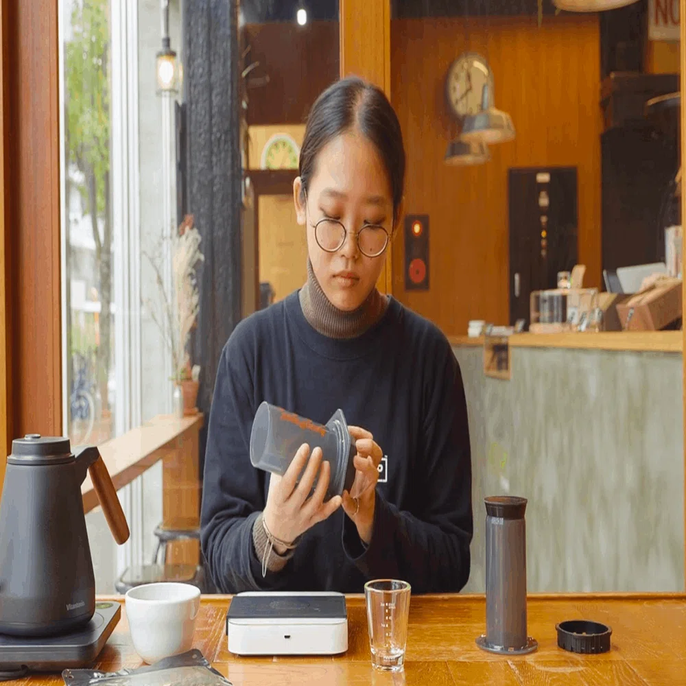 濃厚なエスプレッソ抽出が出来るエアロプレスアタッチメント 『FELLOW