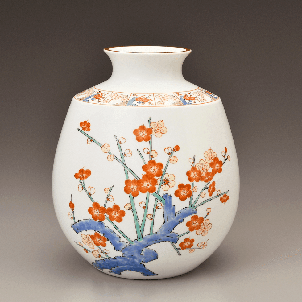 柿右衛門 陶器花瓶 高さ約2 8cm 柿右衛門 陶器花瓶 高さ約2 8cm 柿右衛門 陶器花瓶 高さ約2 8cm