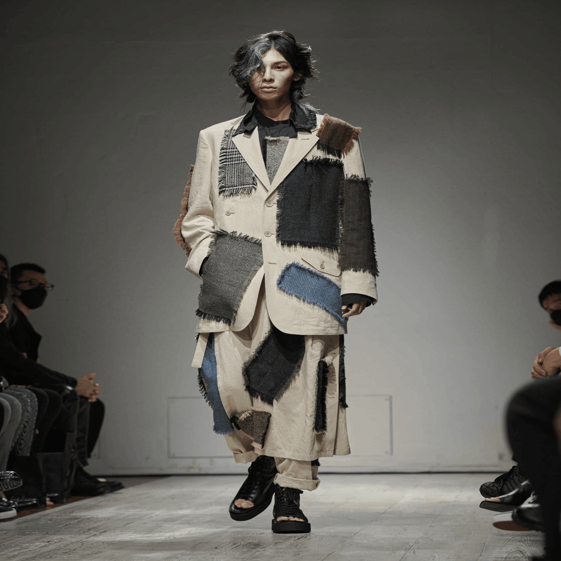 Yohji Yamamoto POUR HOMME 2023年春夏コレクション】僕を駆り立てる