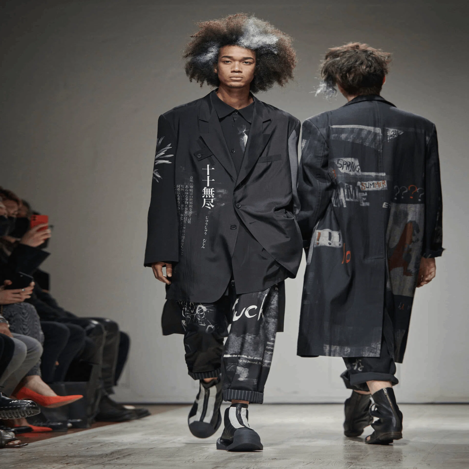 Yohji Yamamoto POUR HOMME 2023年春夏コレクション】僕を駆り立てる 