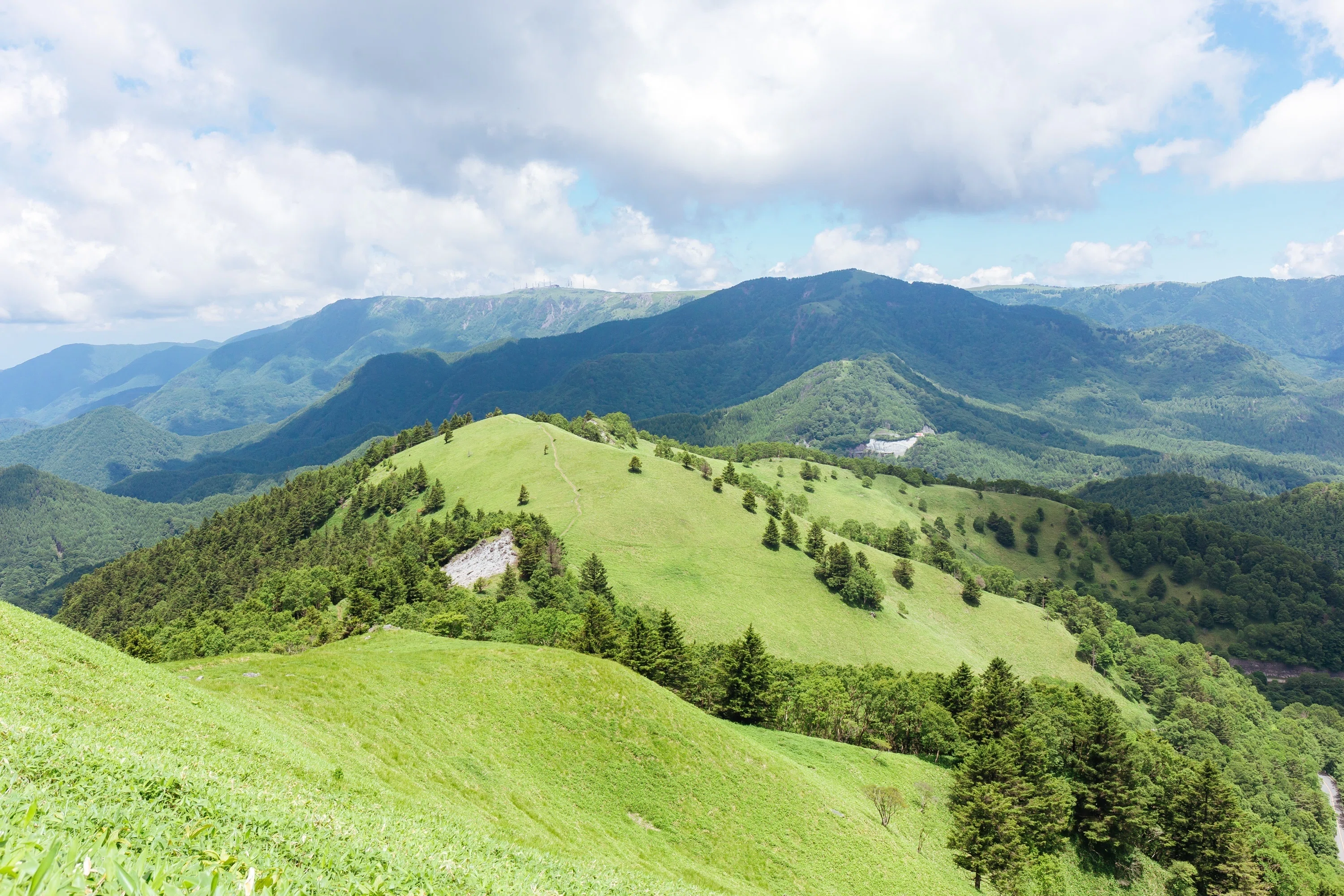 お手軽登山で絶景が見たい！三峰山 / 長野県長和町｜プリチャード香里