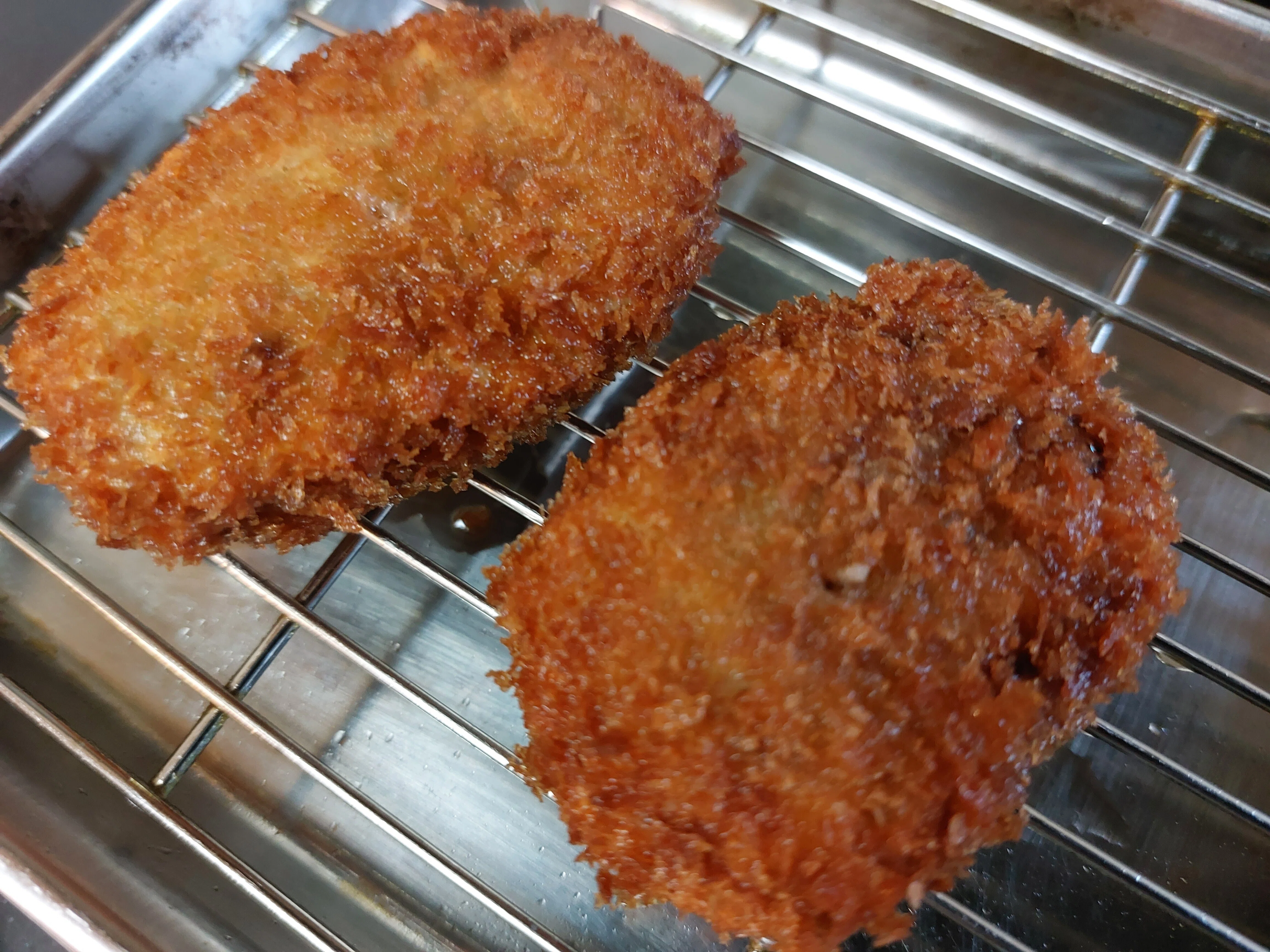 ボンジュール！ 福井のパリ丼は質実剛健｜tokeiya