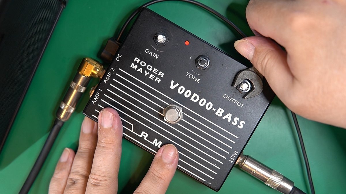 ROGER MAYER VOODOO-BASSの修理＆改造｜ebi-san 
