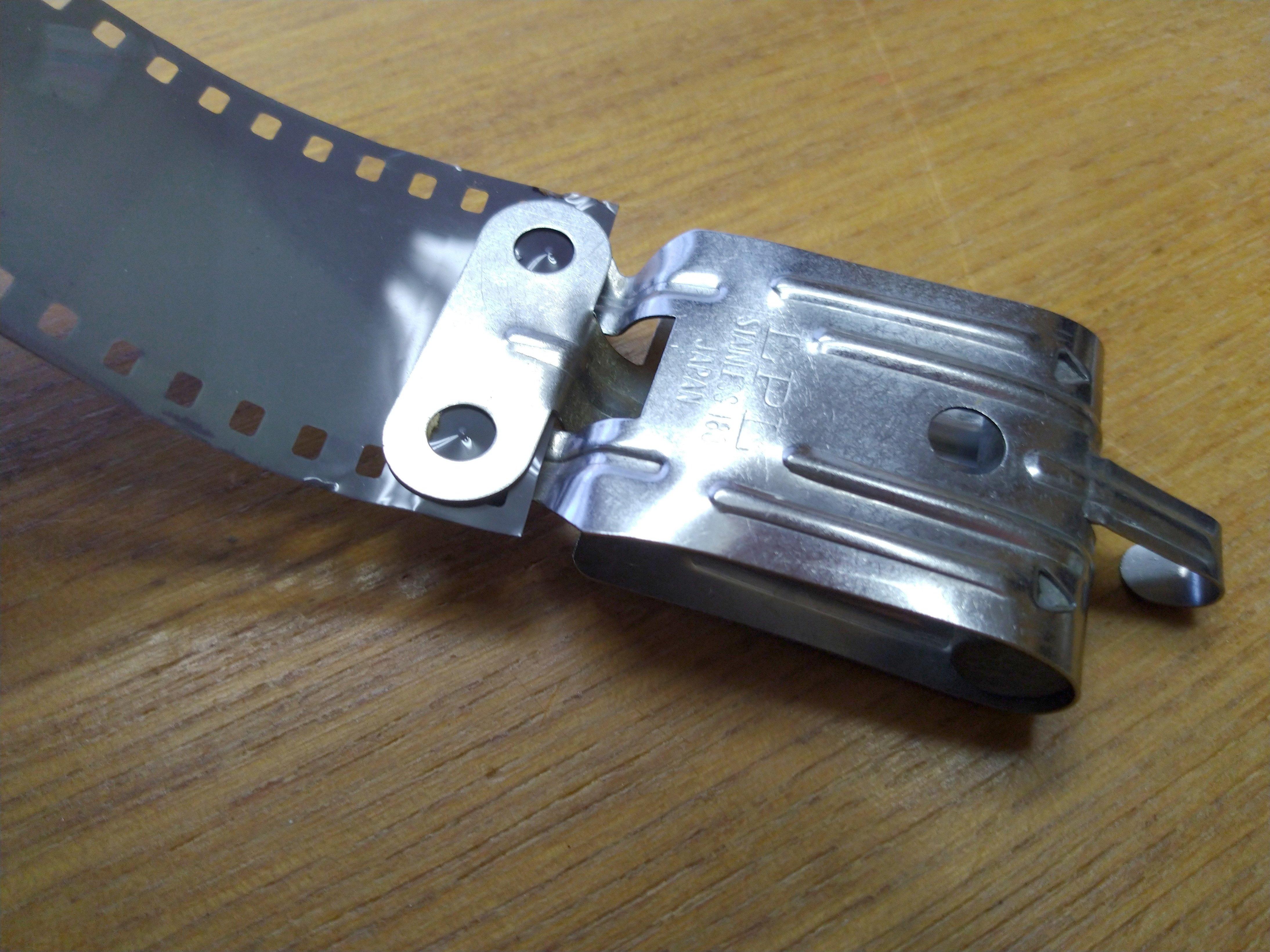 フィルムクリップの選び方と代用｜こびとたびにでる