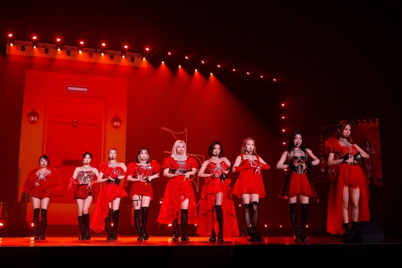TWICE 4TH WORLD TOUR 'III' IN JAPAN : TWICE | HMV&BOOKS