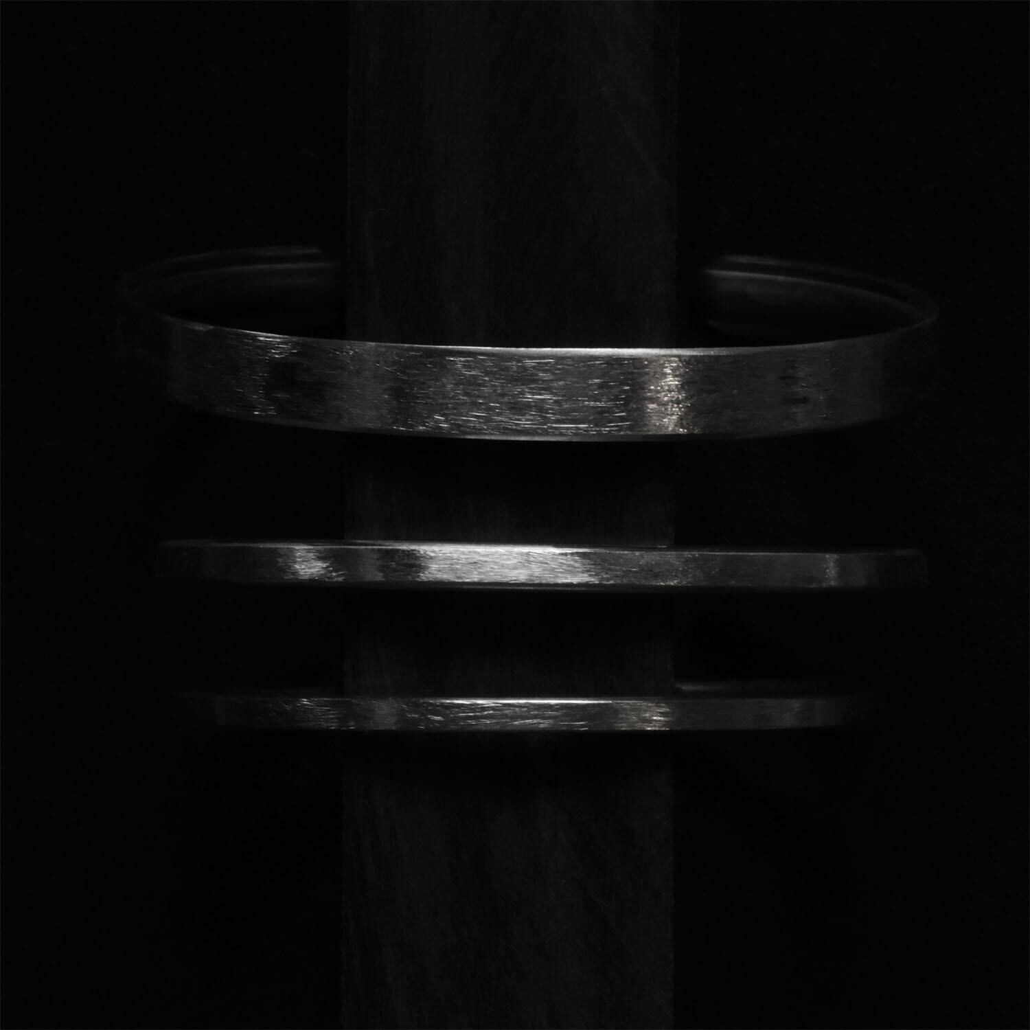 KATSUYOSHI SHIMADA、DAN TOMIMATSU、TOM WOOD…etc、シンプルと