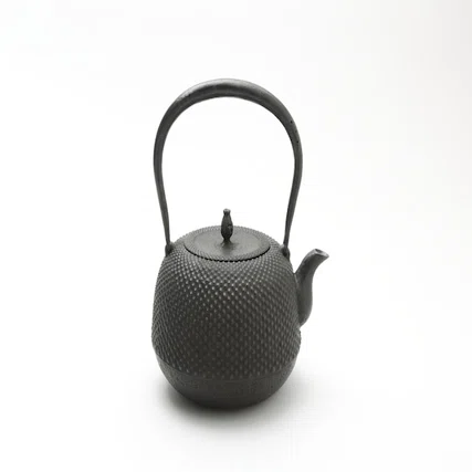 鉄瓶 丸形みみずく 1.25L | 南部鉄器の老舗 及源鋳造 OIGEN 公式