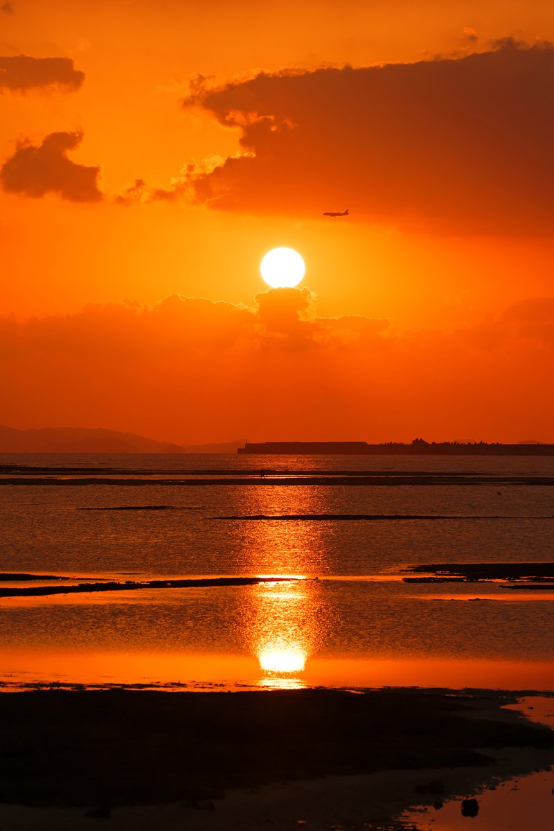 夕日写真 ☆ ポーアイしおさい公園から見る神戸の夕景✨ . . Nikon Z8 NIKKOR Z